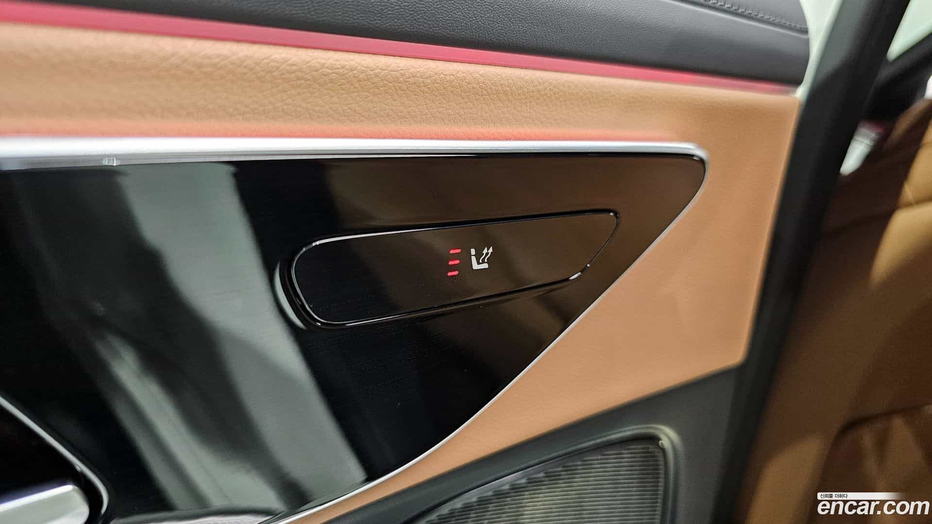 E-Class Mercedes-Benz 2025.8-OPTION-024