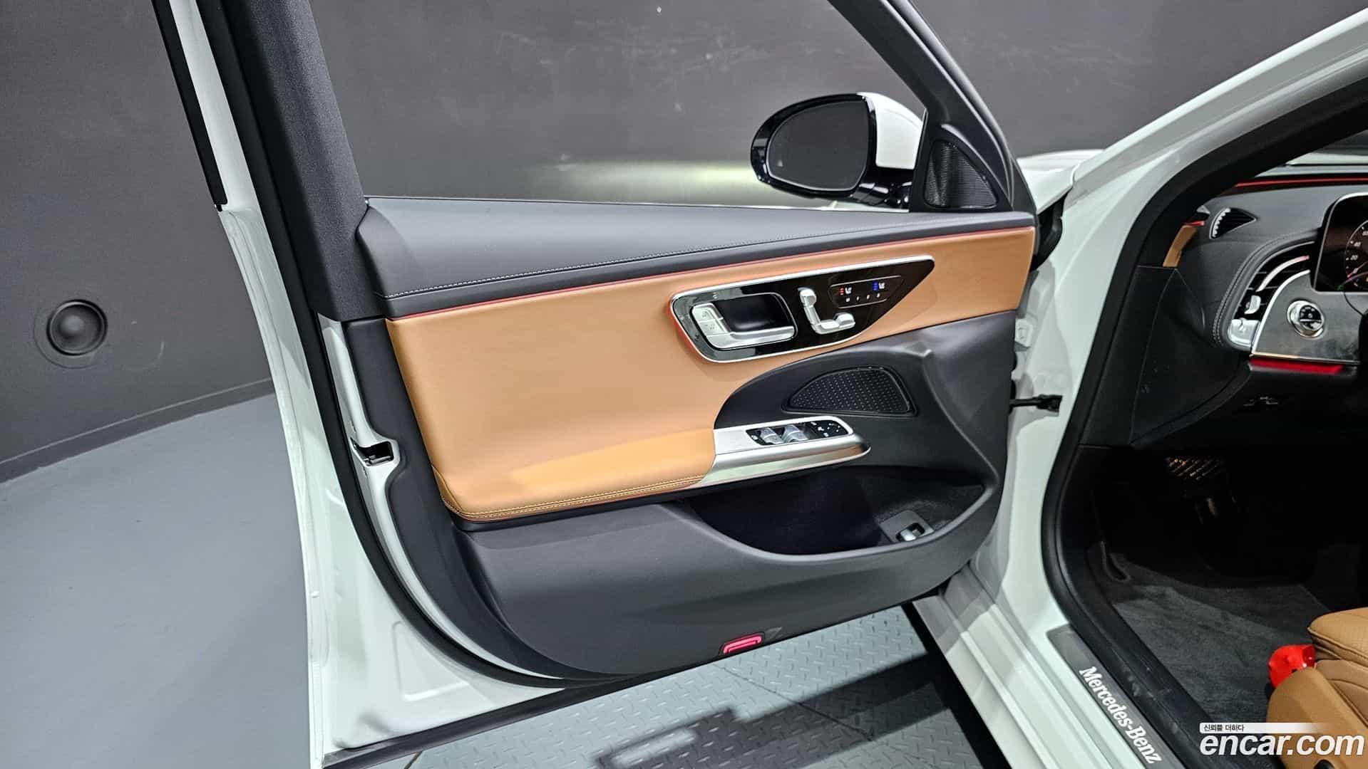 E-Class Mercedes-Benz 2025.8-INNER-034