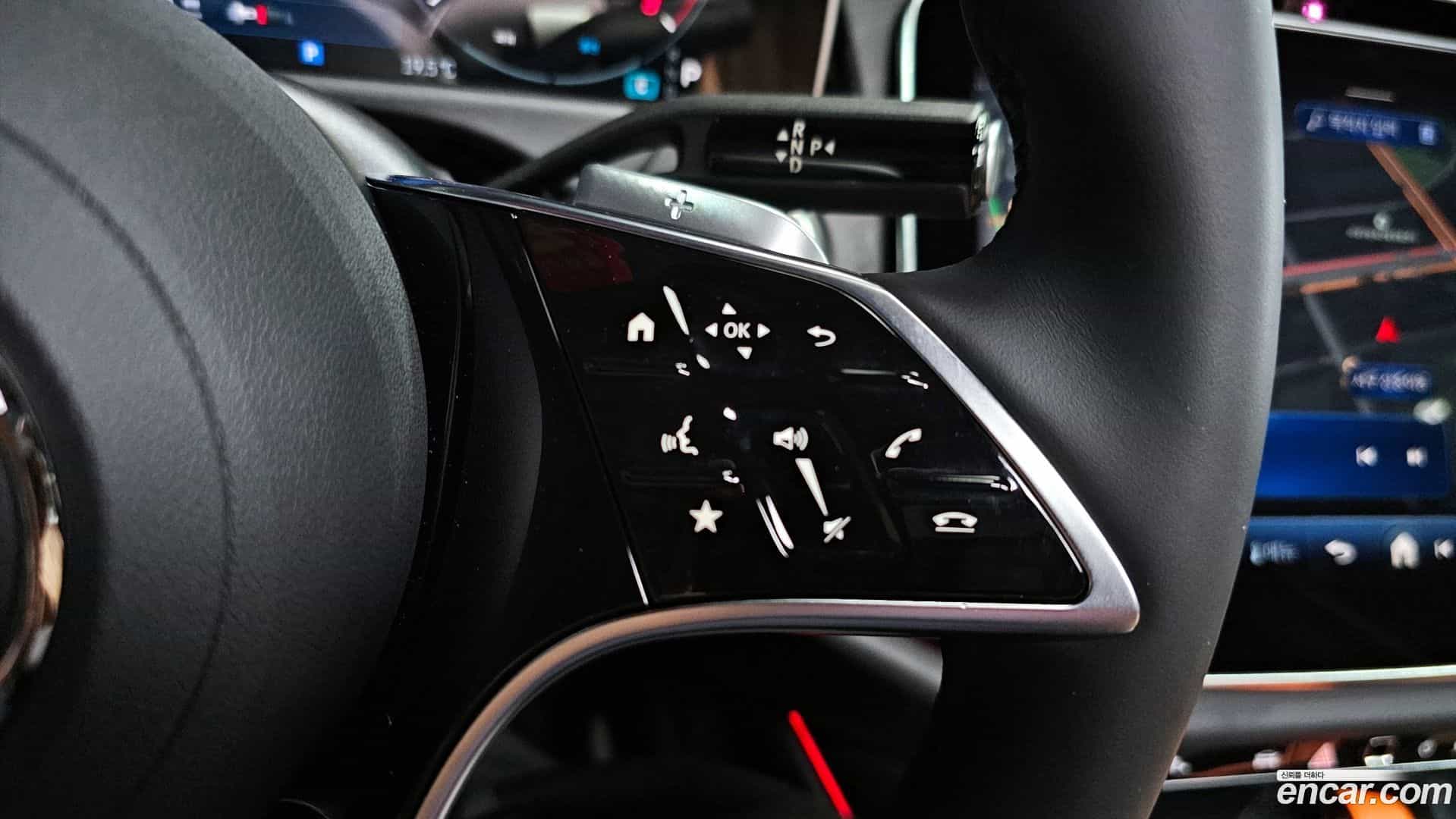 E-Class Mercedes-Benz 2025.8-OPTION-044
