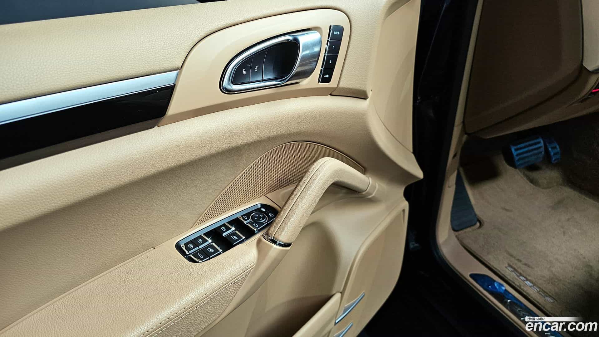 Cayenne Porsche 2015.5-OPTION-017