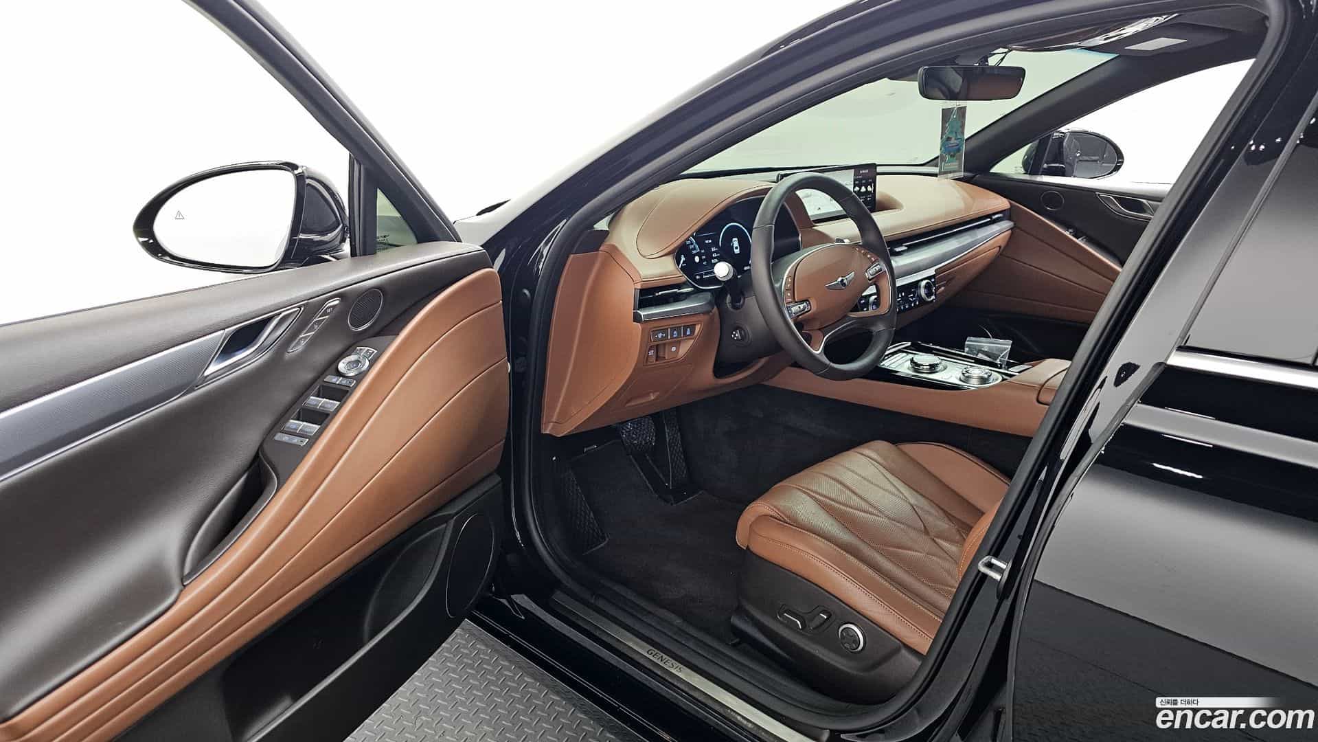 G80 Genesis 2023.1-INNER-010