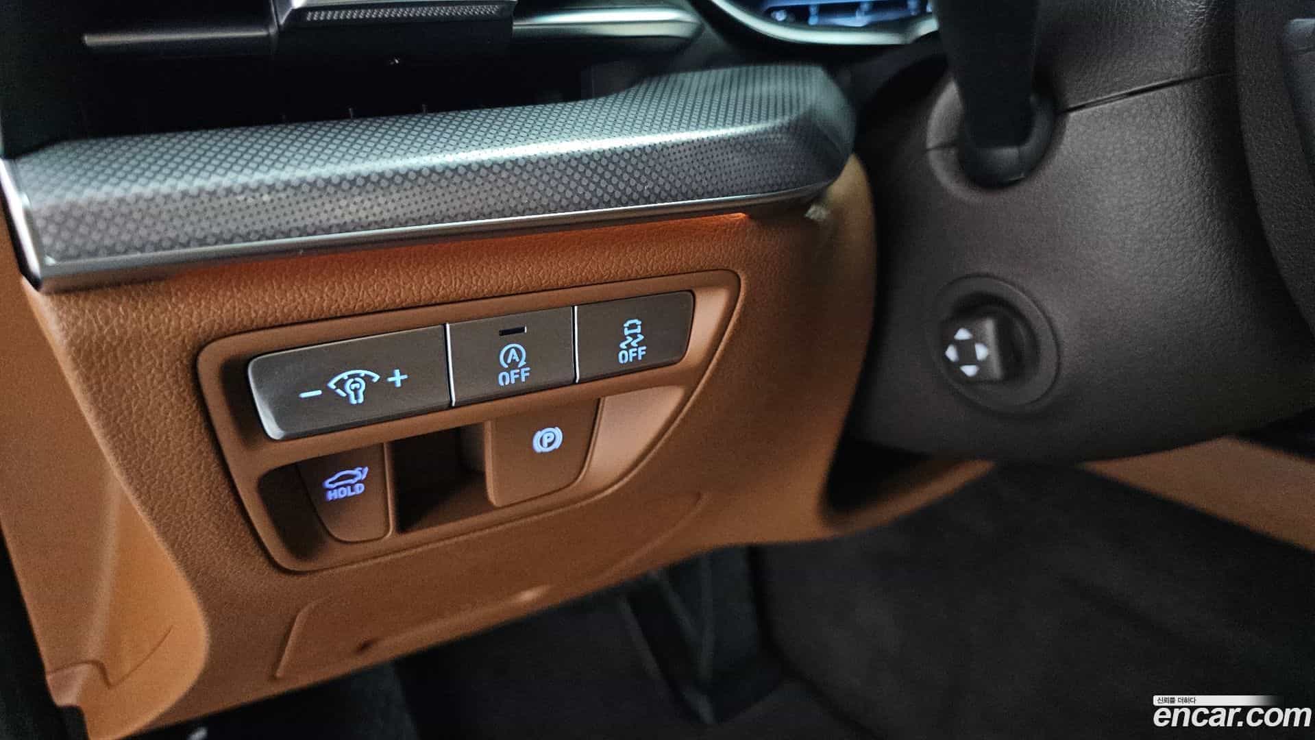 G80 Genesis 2023.1-OPTION-040