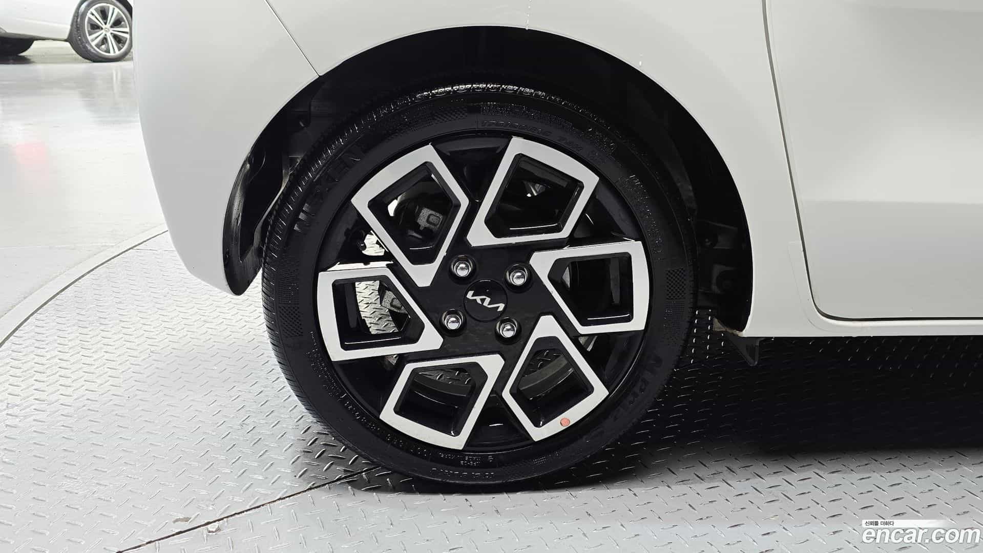 RAY Kia 2024.8-OUTER-005