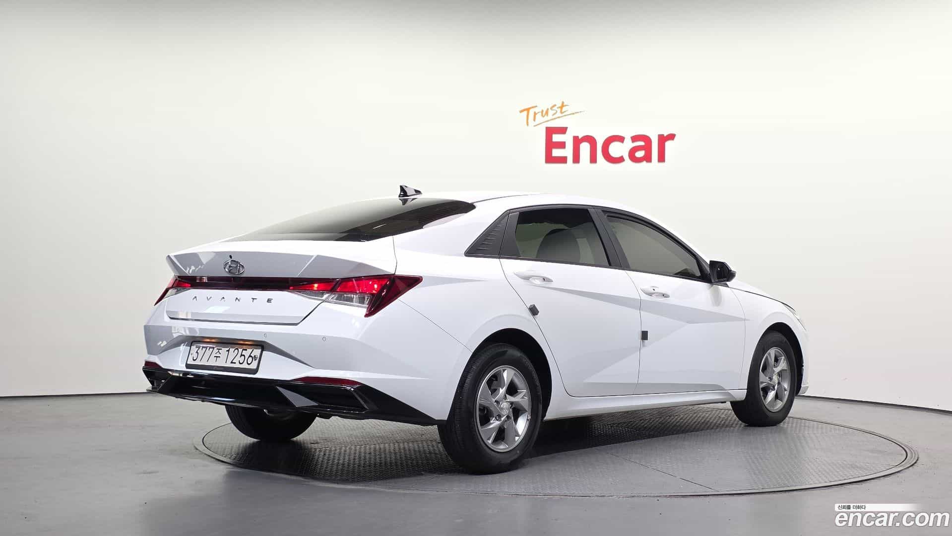 AVANTE Hyundai 2020.5-OUTER-002