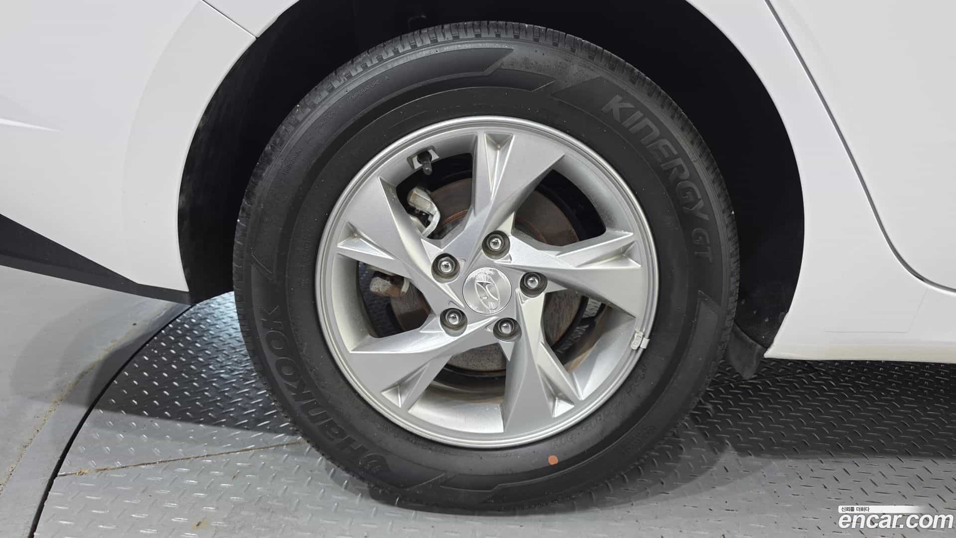 AVANTE Hyundai 2020.5-OUTER-005