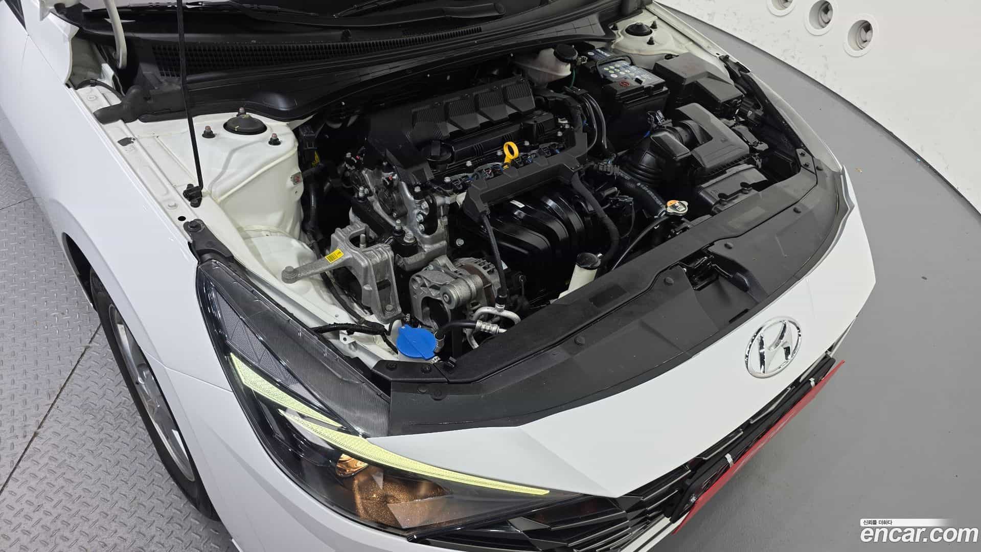 AVANTE Hyundai 2020.5-OUTER-006