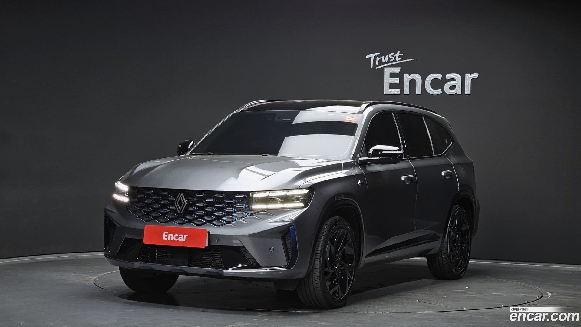Main__Slider__Photo:Grand Koleos Renault Korea 2024.10-0