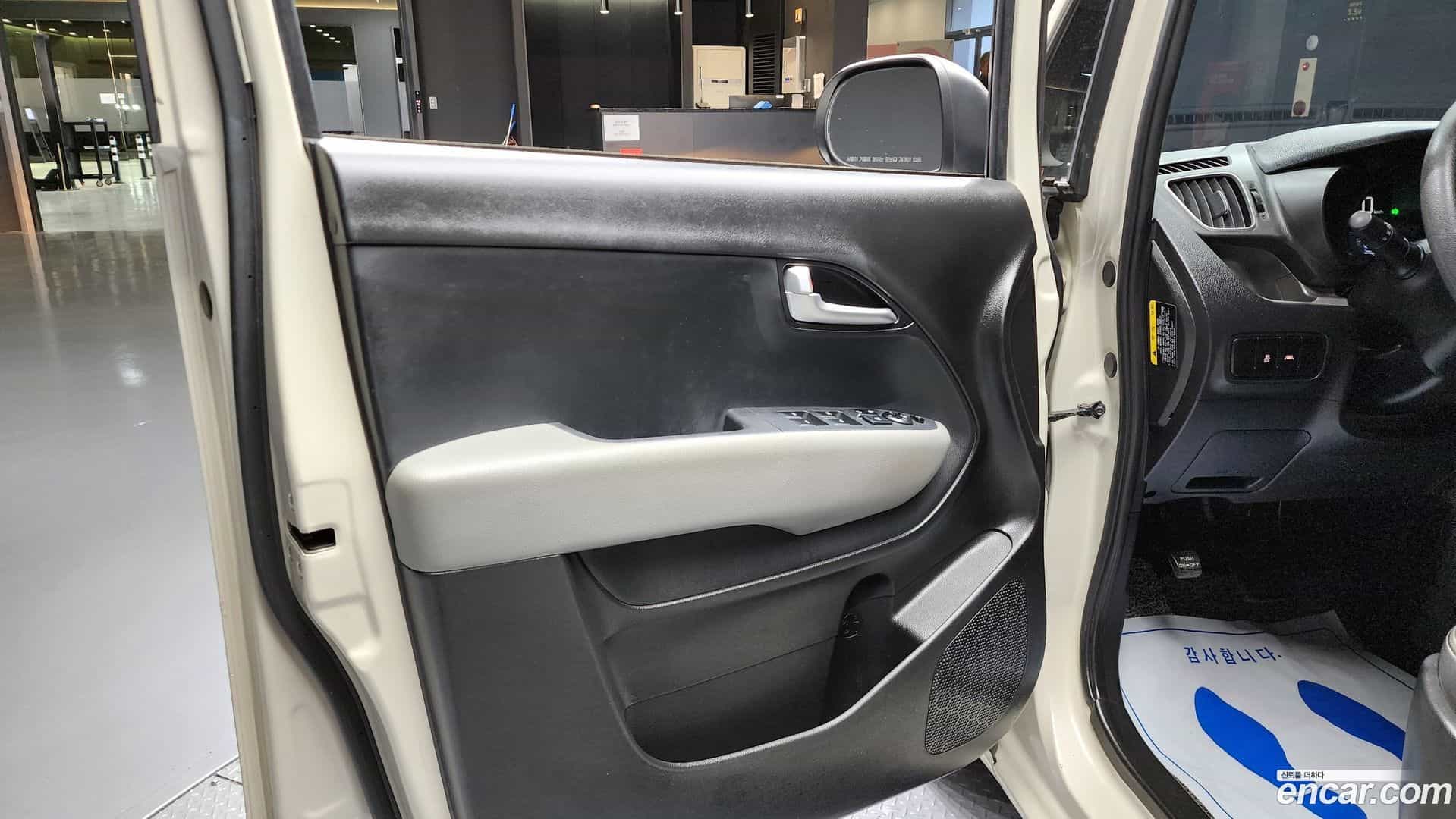 RAY Kia 2022.4-INNER-034