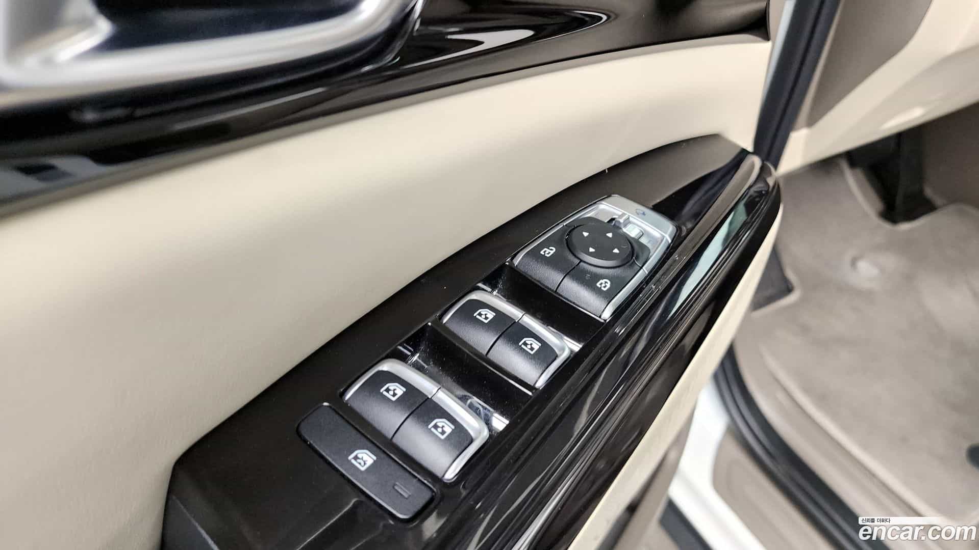 Canival Kia 2022.3-OPTION-041