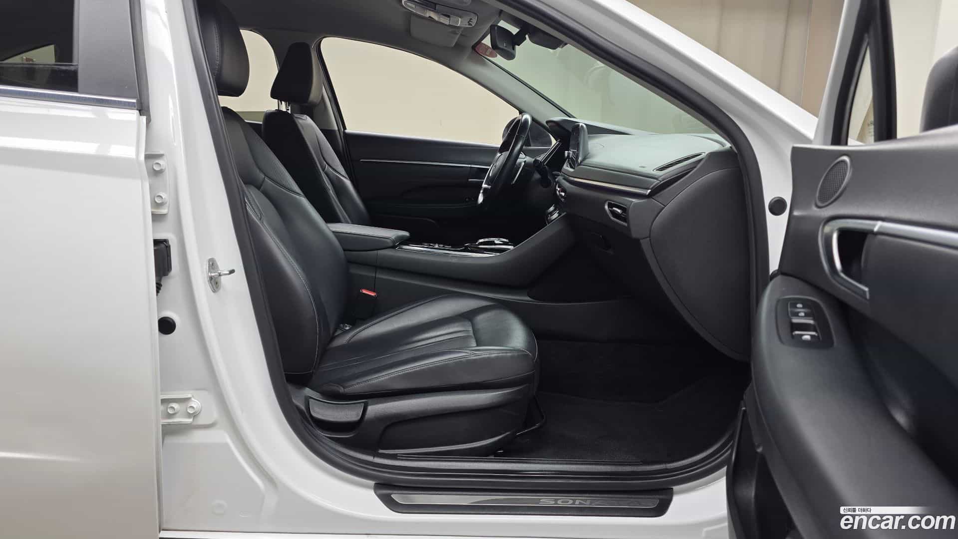 Sonata Hyundai 2021.9-OPTION-015