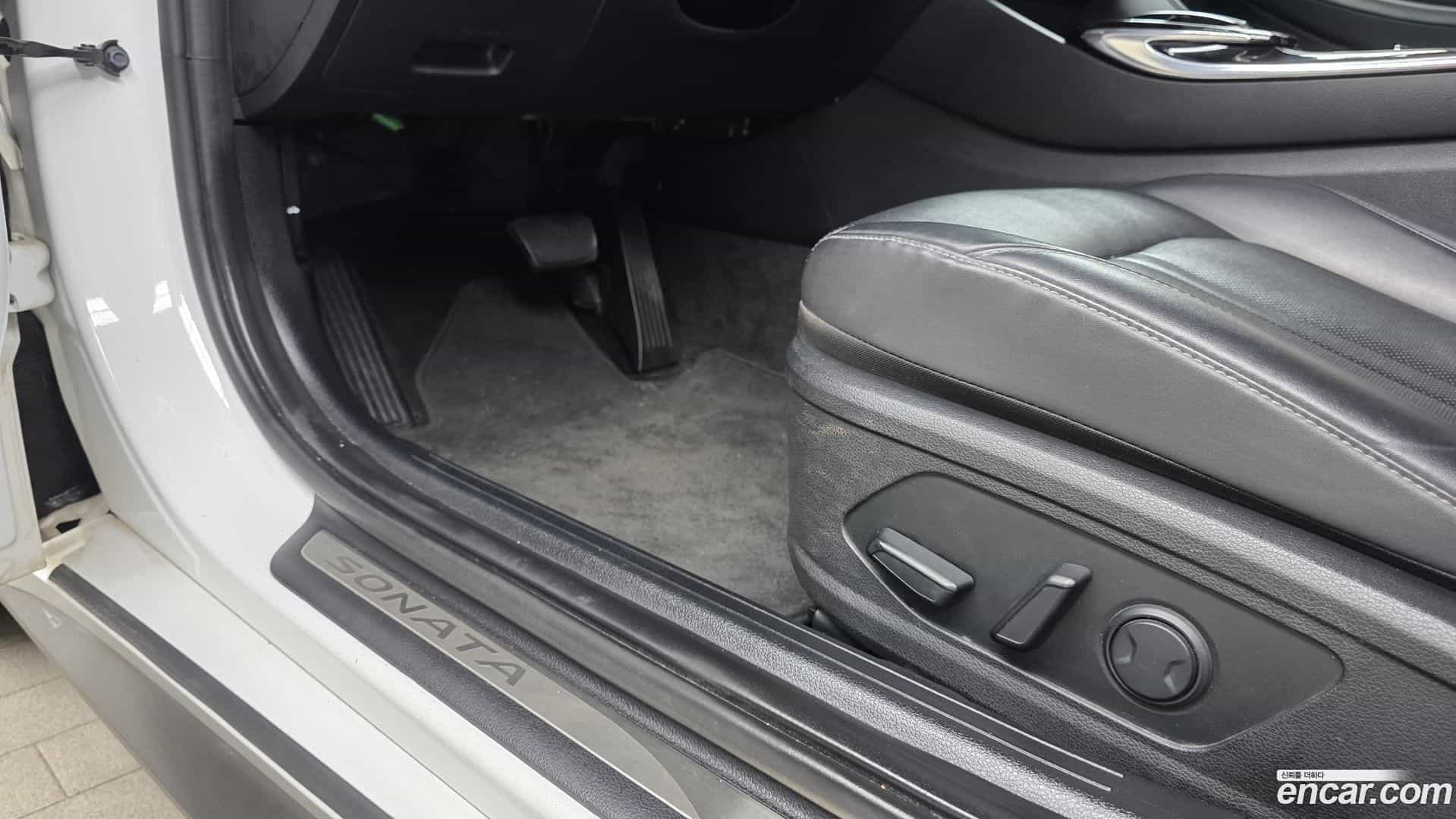 Sonata Hyundai 2021.9-OPTION-023