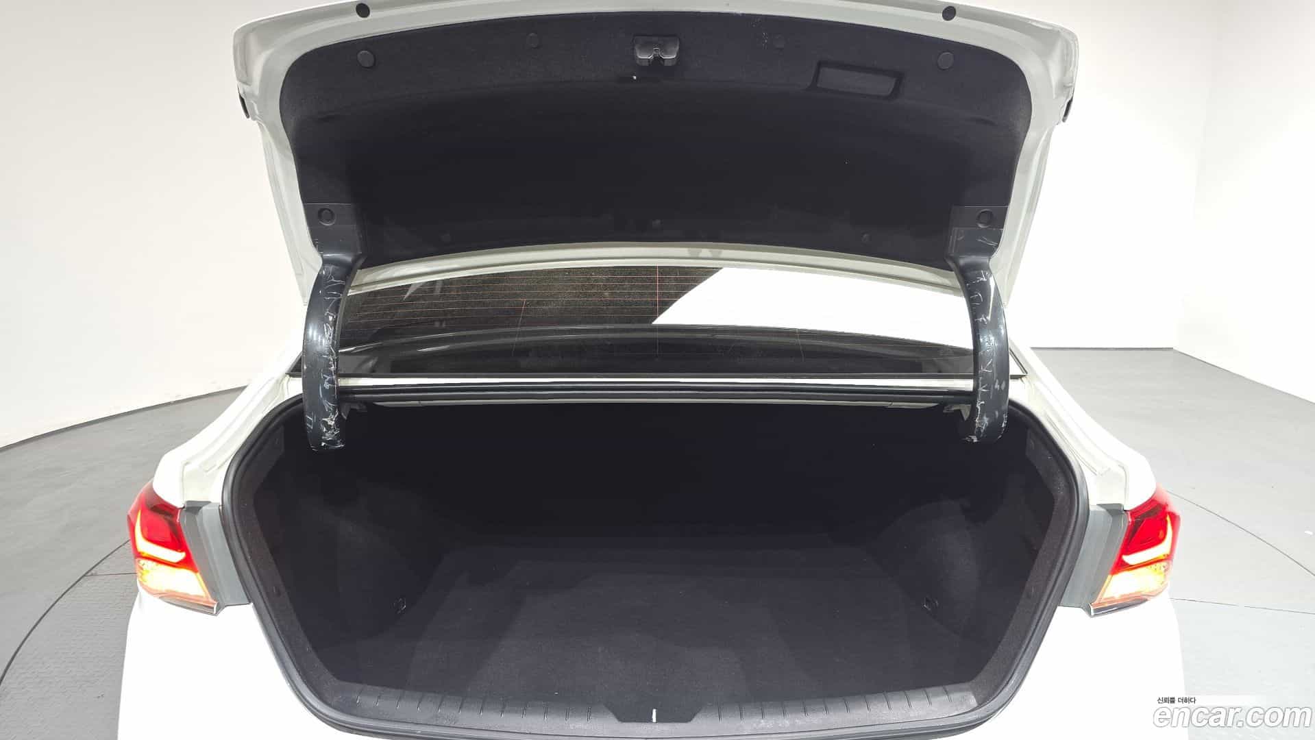 Sonata Hyundai 2017.10-OPTION-024