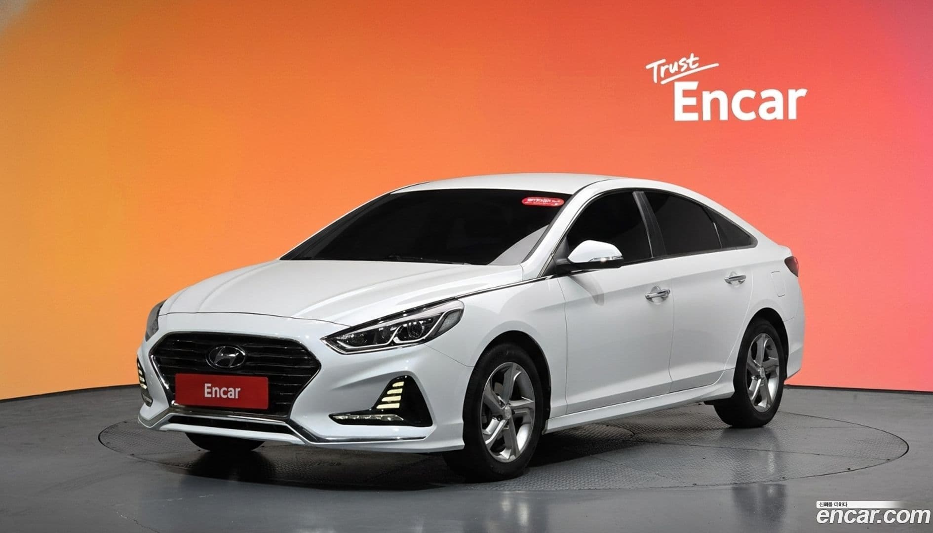 Main__Slider__Photo:Sonata Hyundai 2017.10-0