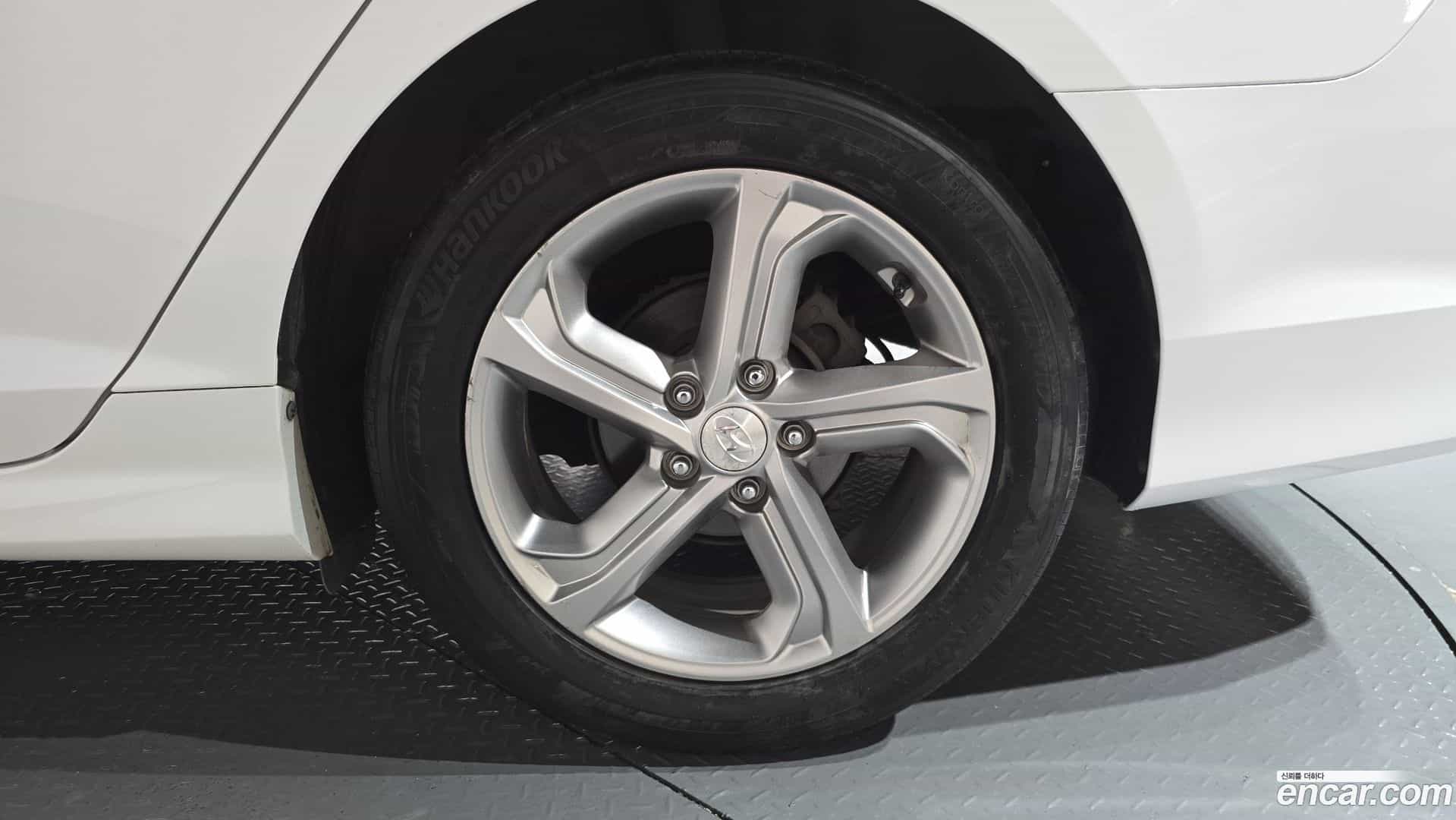 Sonata Hyundai 2017.10-OUTER-031