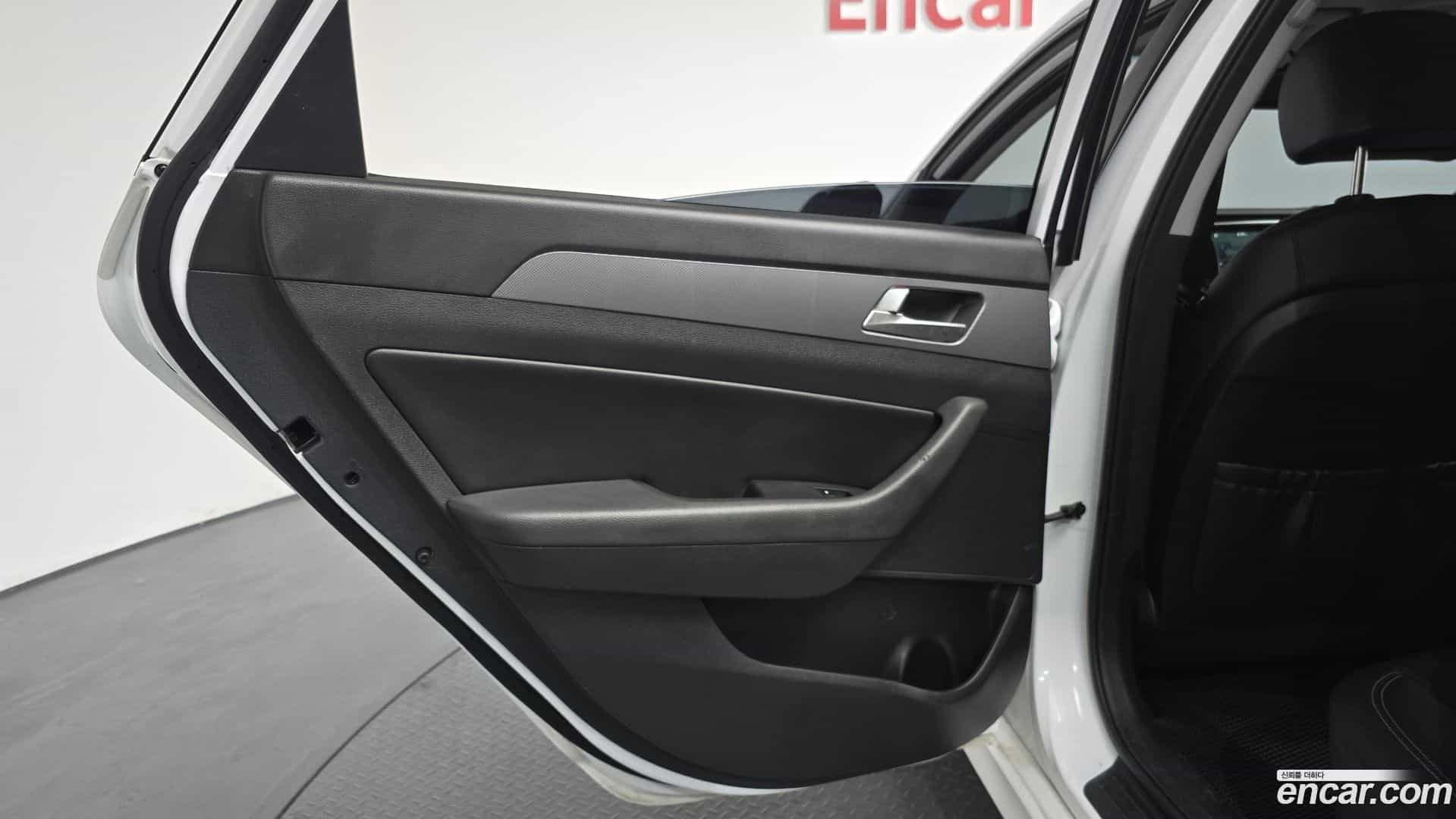 Sonata Hyundai 2017.10-INNER-035