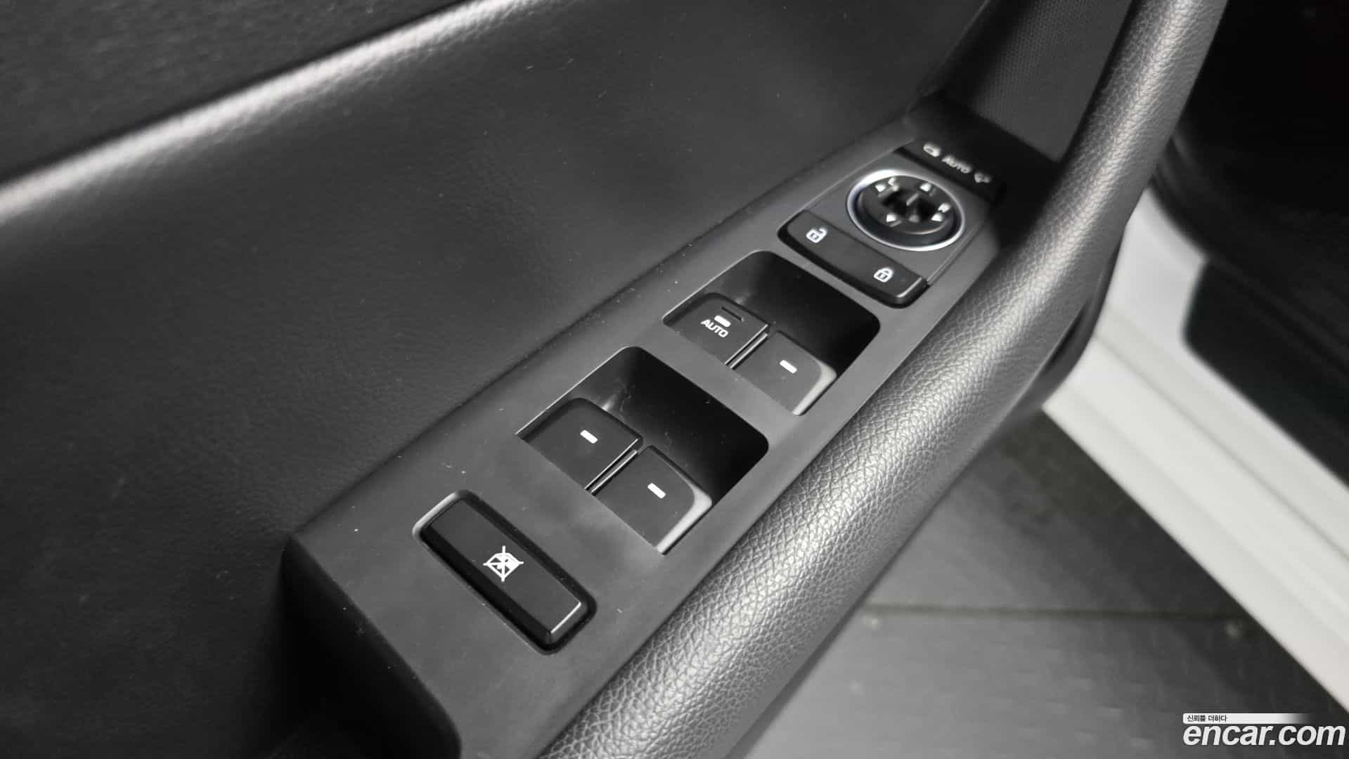 Sonata Hyundai 2017.10-OPTION-040