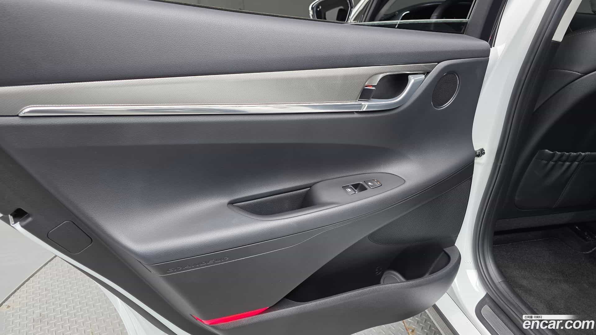 Grandeur Hyundai 2022.5-INNER-035