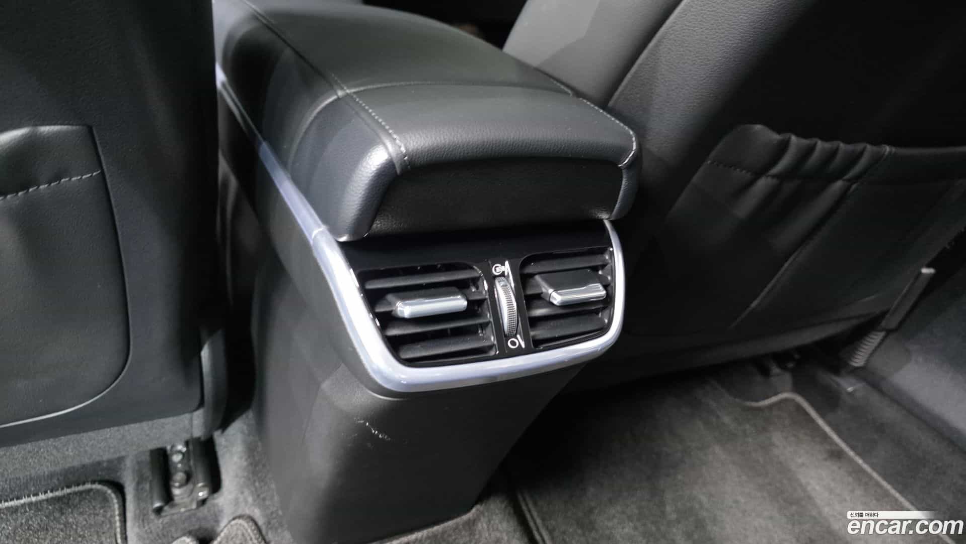 Grandeur Hyundai 2022.5-OPTION-044