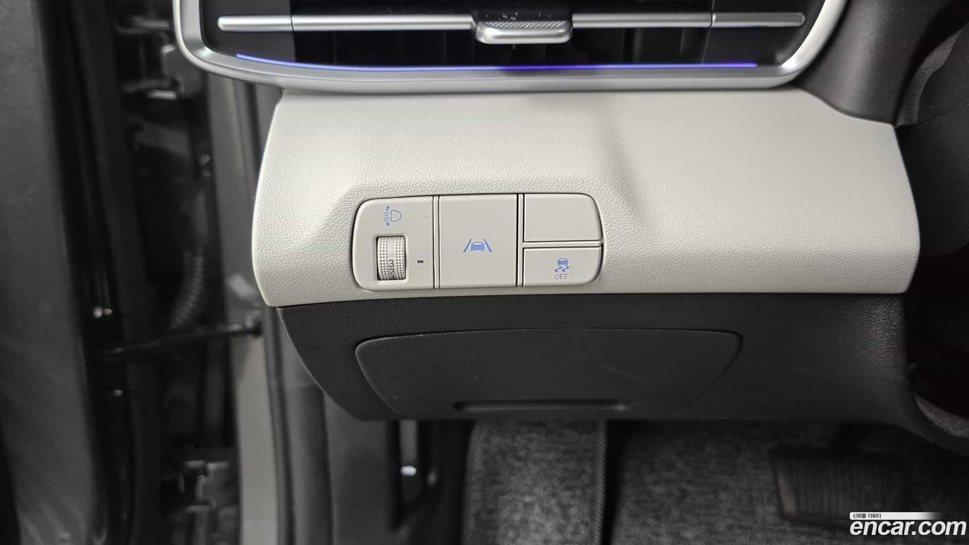 AVANTE Hyundai 2022.7-OPTION-041