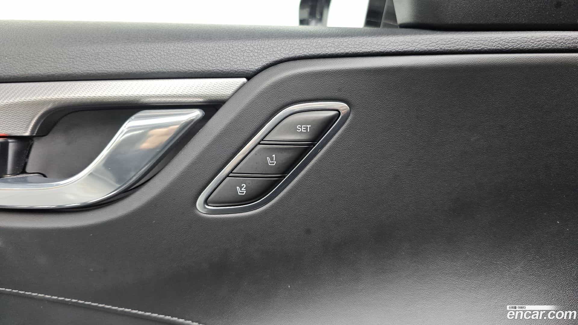 Grandeur Hyundai 2021.1-OPTION-021