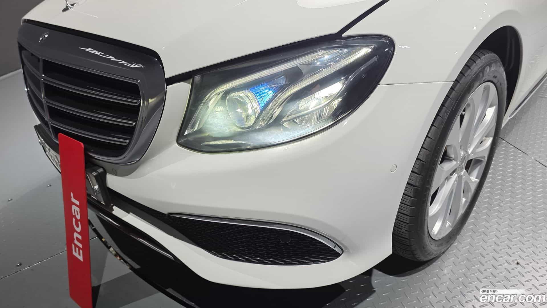 E-Class Mercedes-Benz 2019.3-OUTER-032