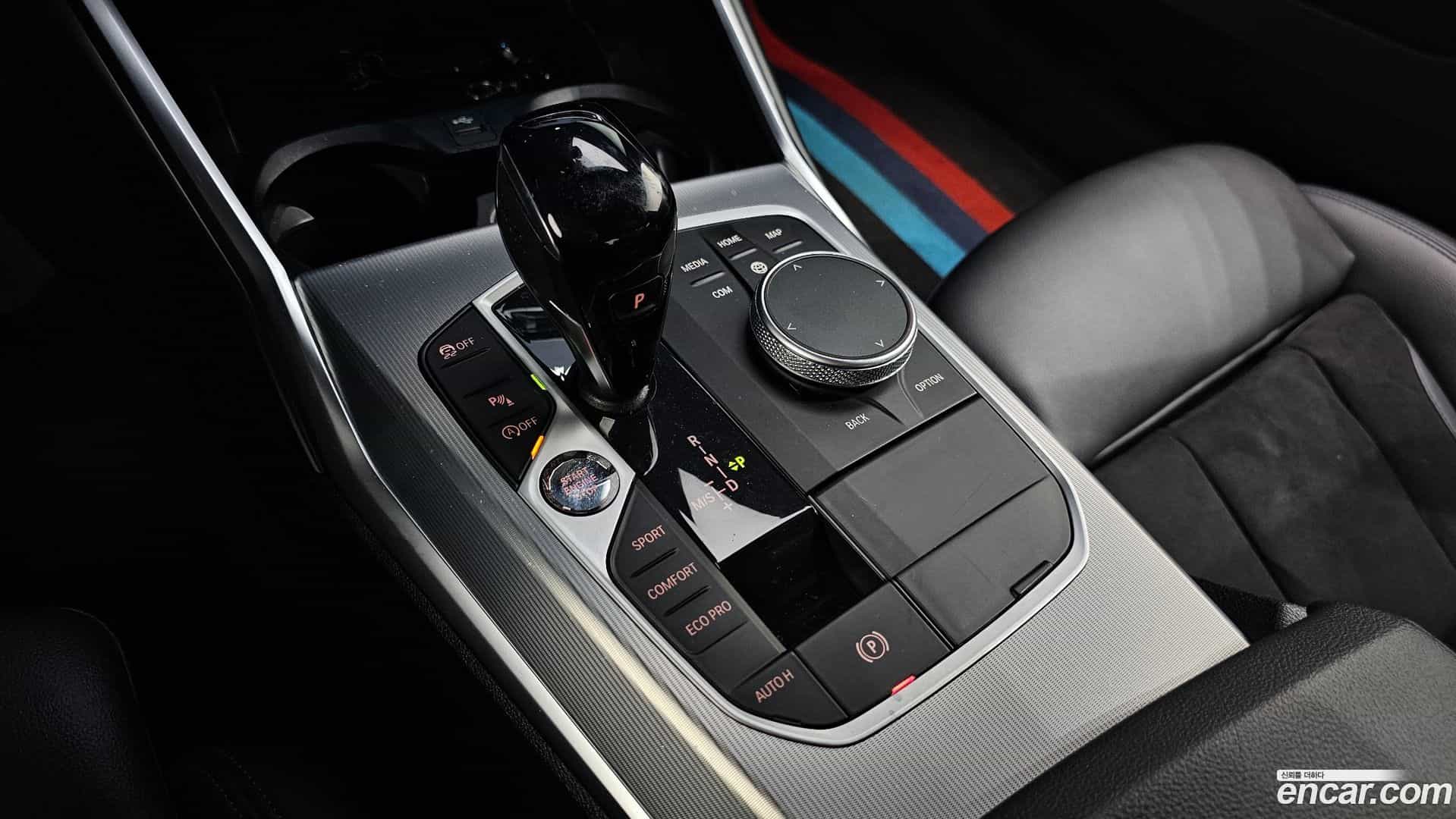 3-Series BMW 2021.9-INNER-009