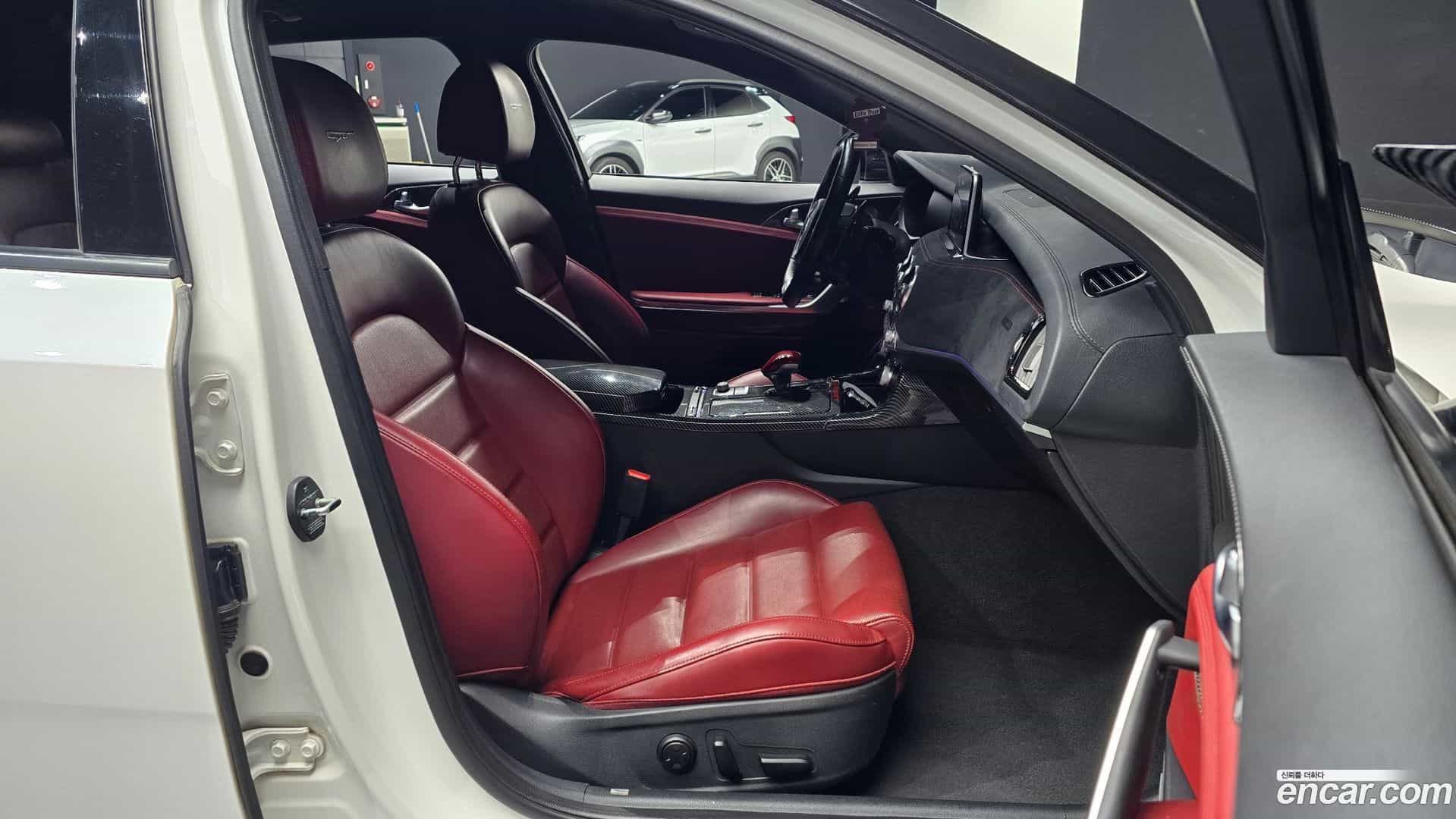 Stinger Kia 2018.9-INNER-010