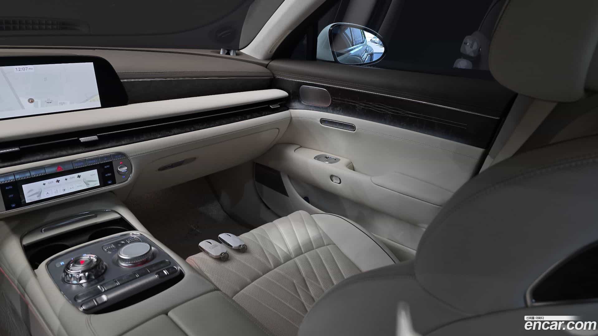 G90 Genesis 2025.7-INNER-036