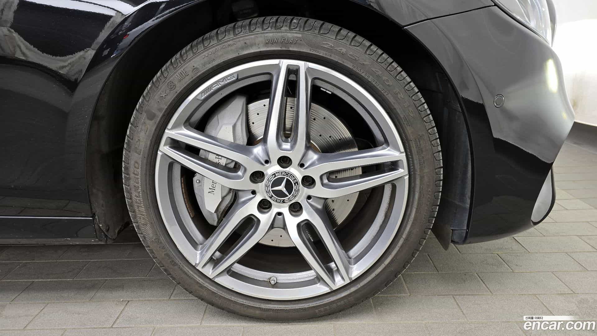 E-Class Mercedes-Benz 2020.6-OUTER-031