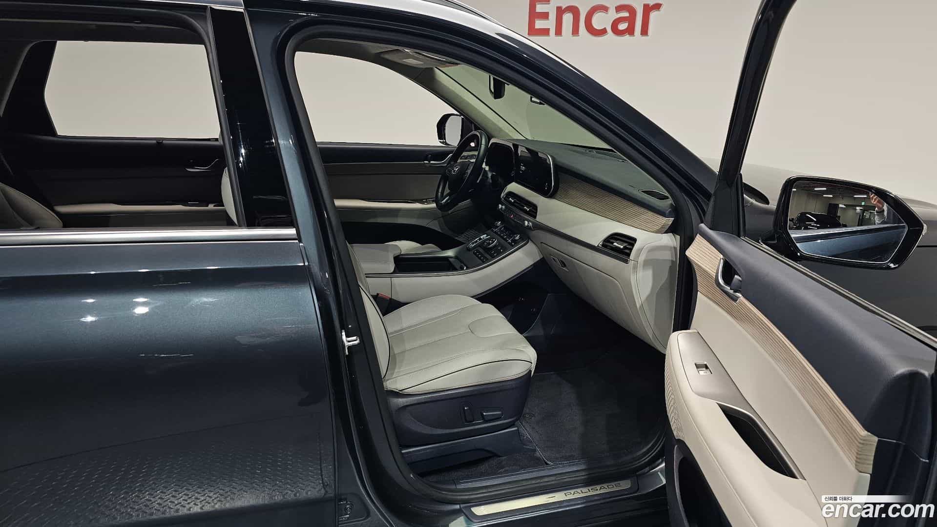 Palisade Hyundai 2020.0-INNER-036