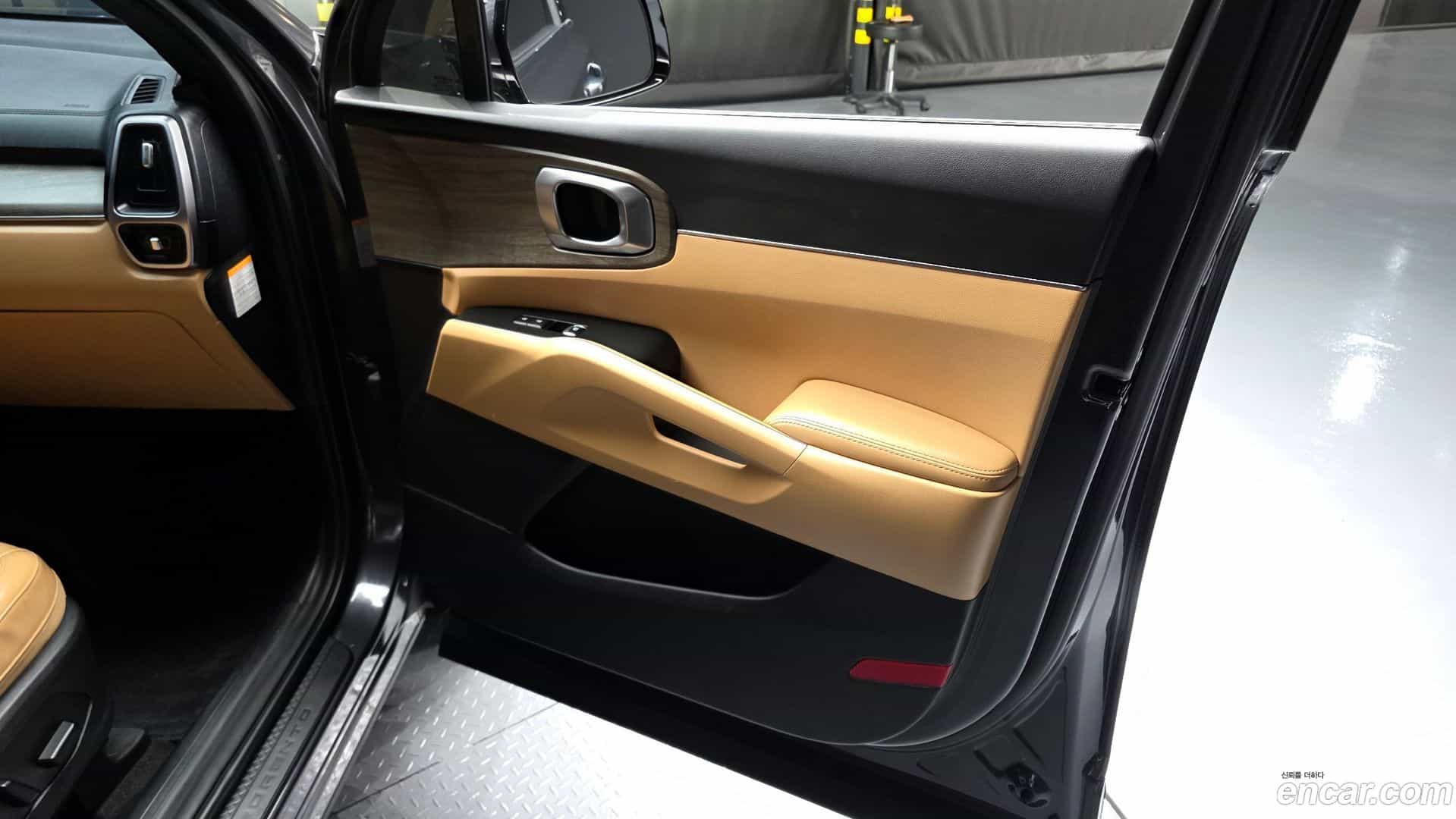 Sorento Kia 2022.1-INNER-034