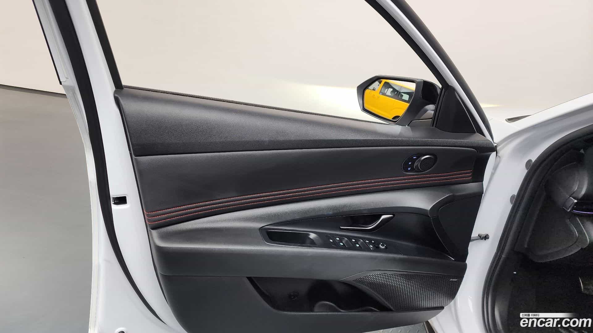 AVANTE Hyundai 2020.10-INNER-034