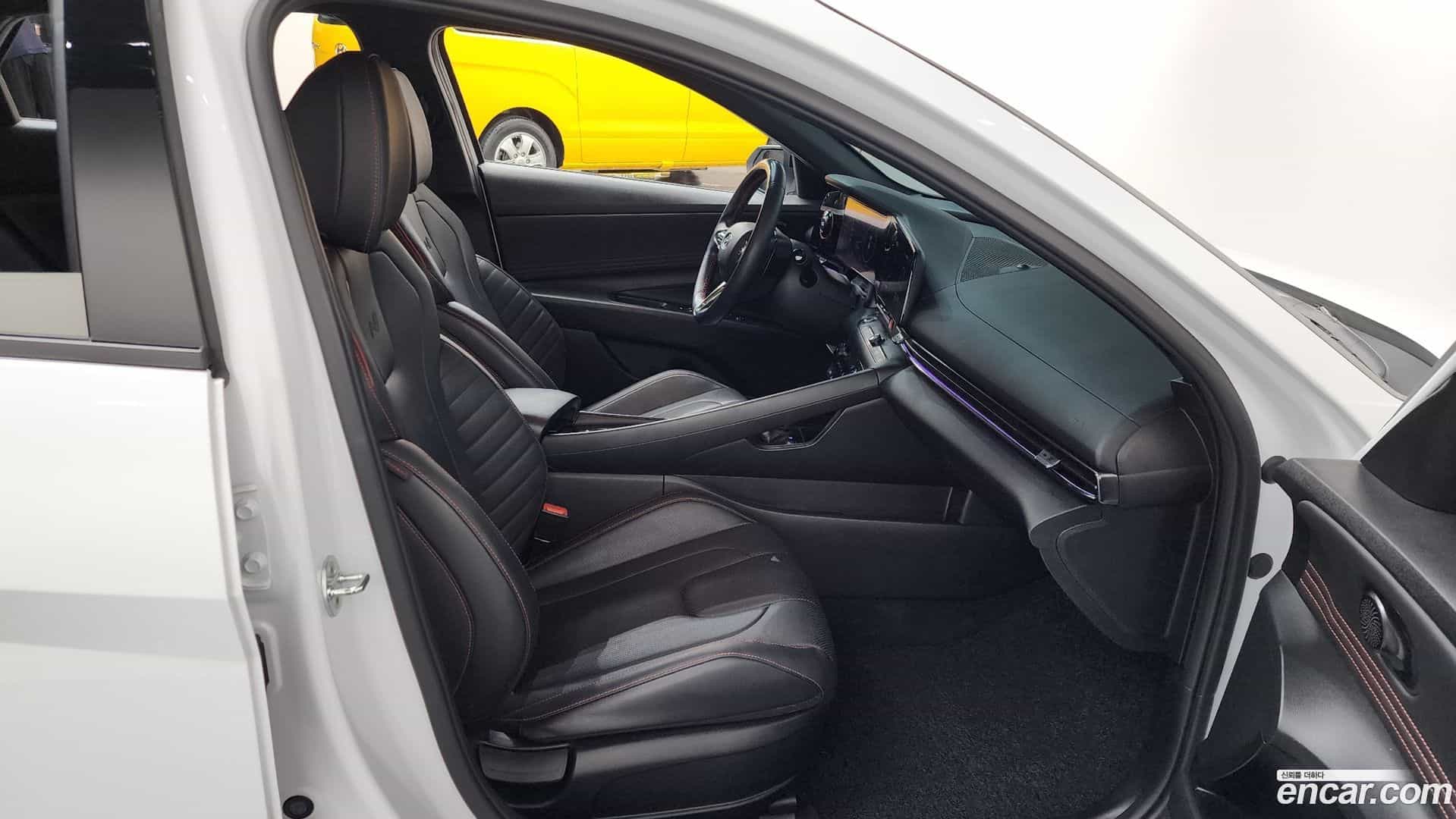 AVANTE Hyundai 2020.10-INNER-036