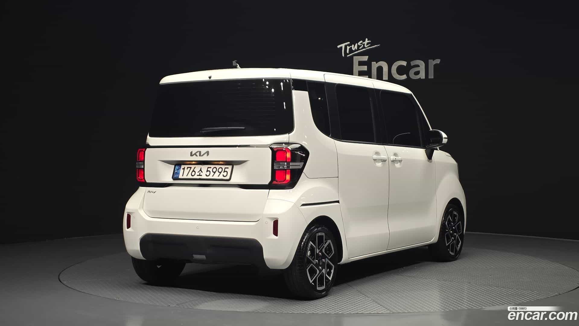 RAY Kia 2023.4-OUTER-002