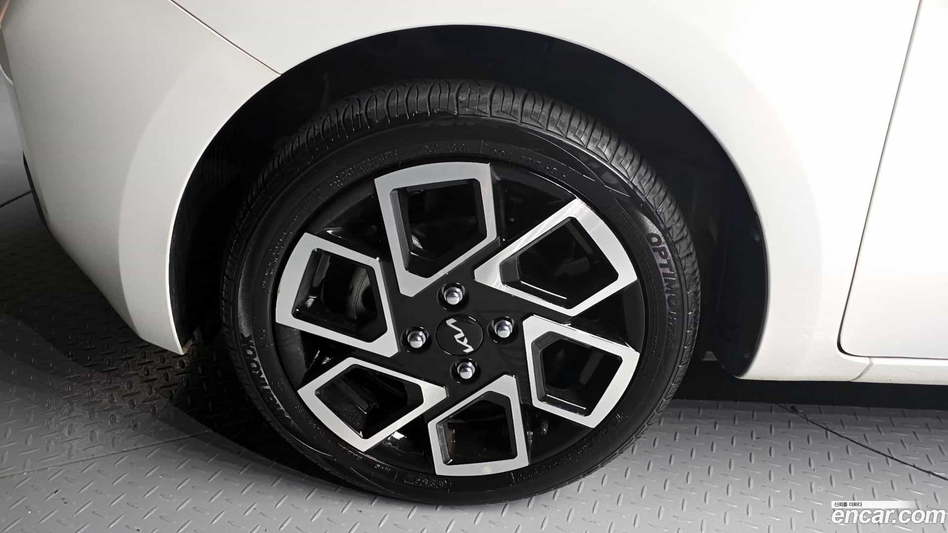 RAY Kia 2023.4-OUTER-005
