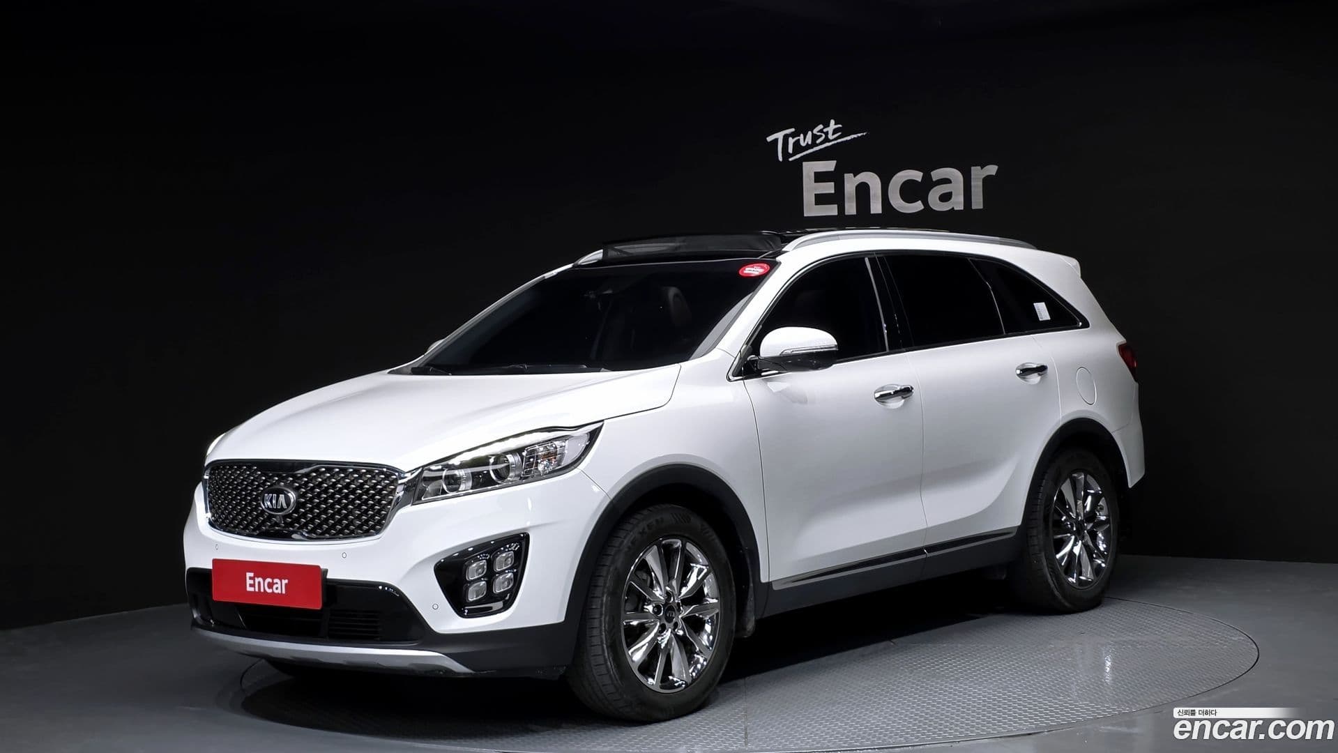 Main__Slider__Photo:Sorento Kia 2015.8-0