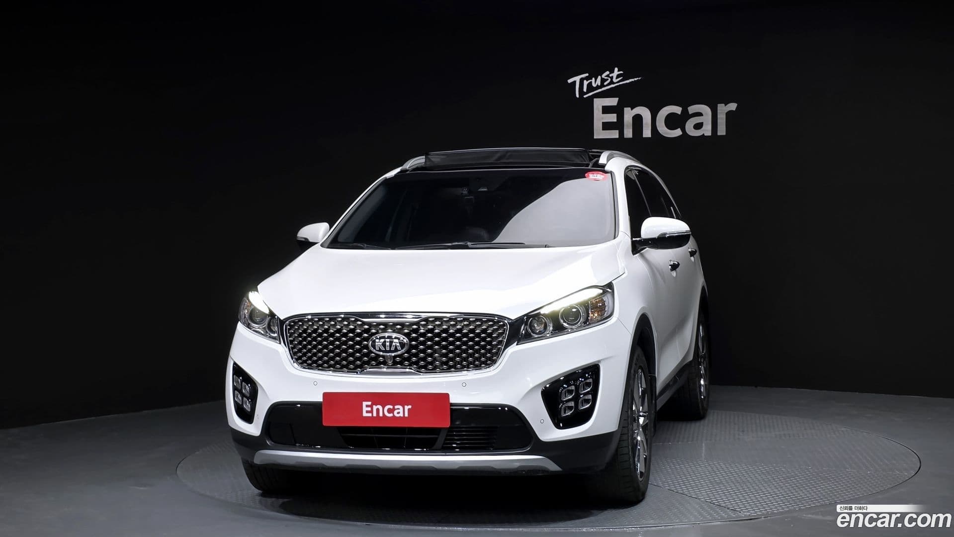 Main__Slider__Photo:Sorento Kia 2015.8-2