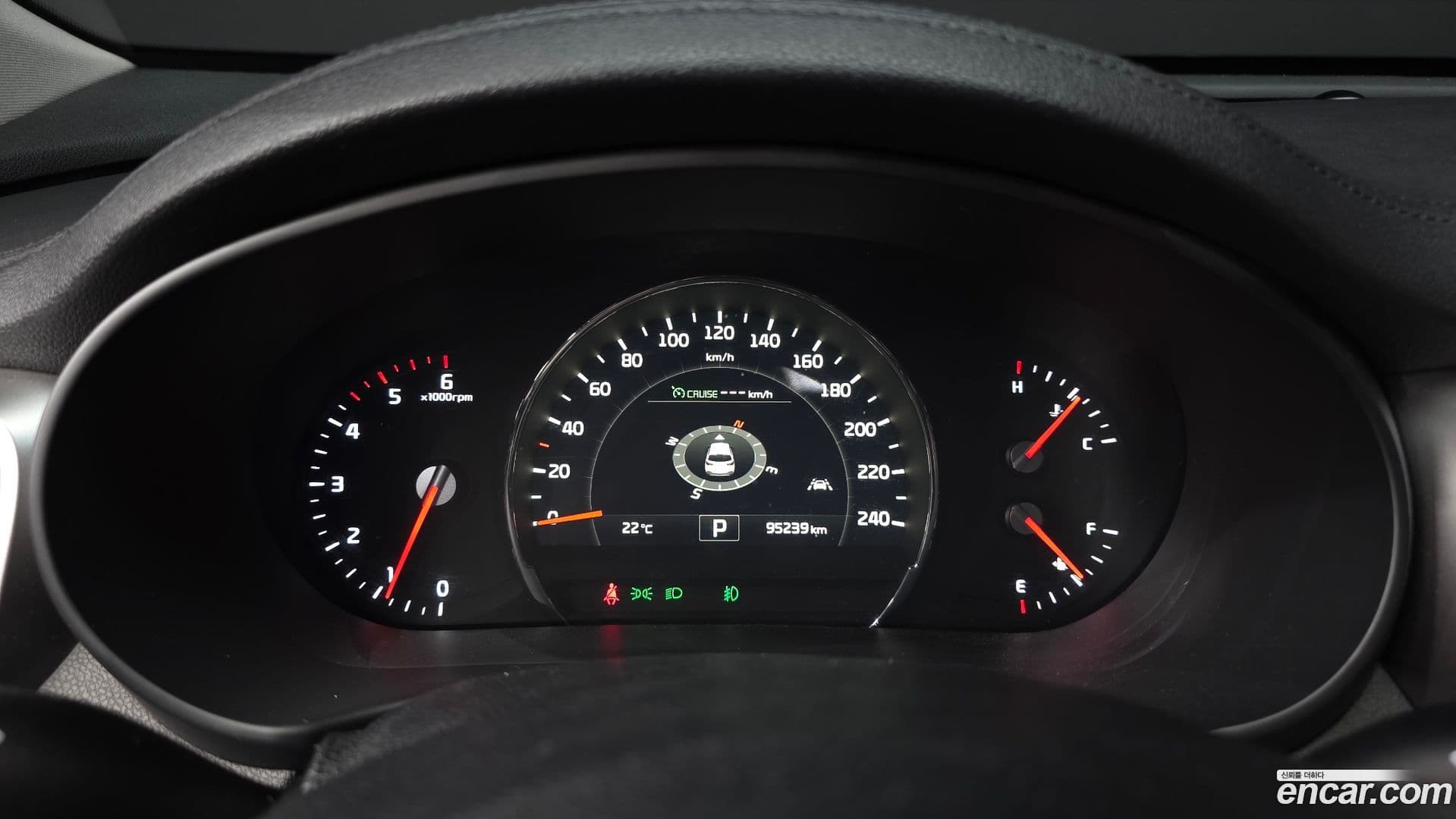 Main__Slider__Photo:Sorento Kia 2015.8-7