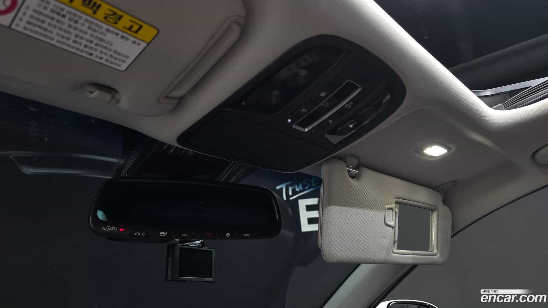 Sorento Kia 2015.8-OPTION-023