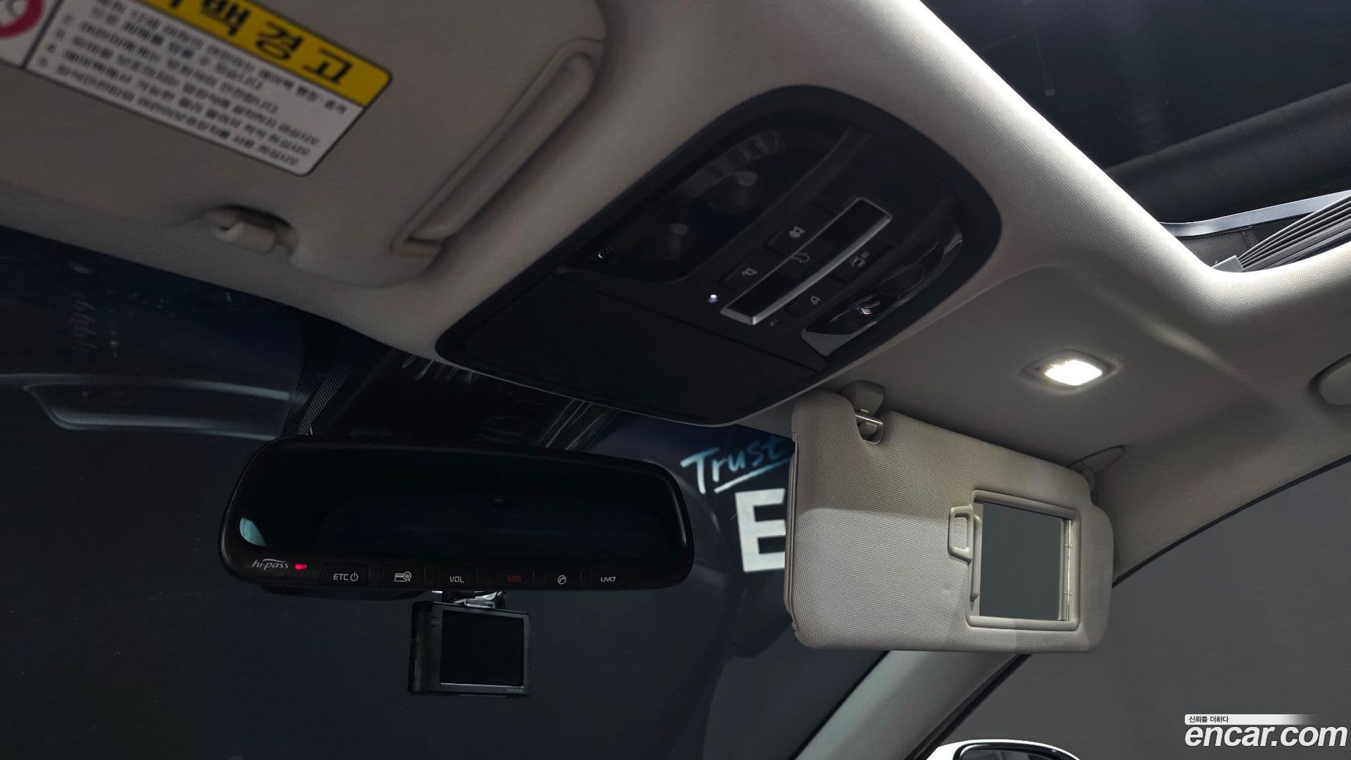 Main__Slider__Photo:Sorento Kia 2015.8-18