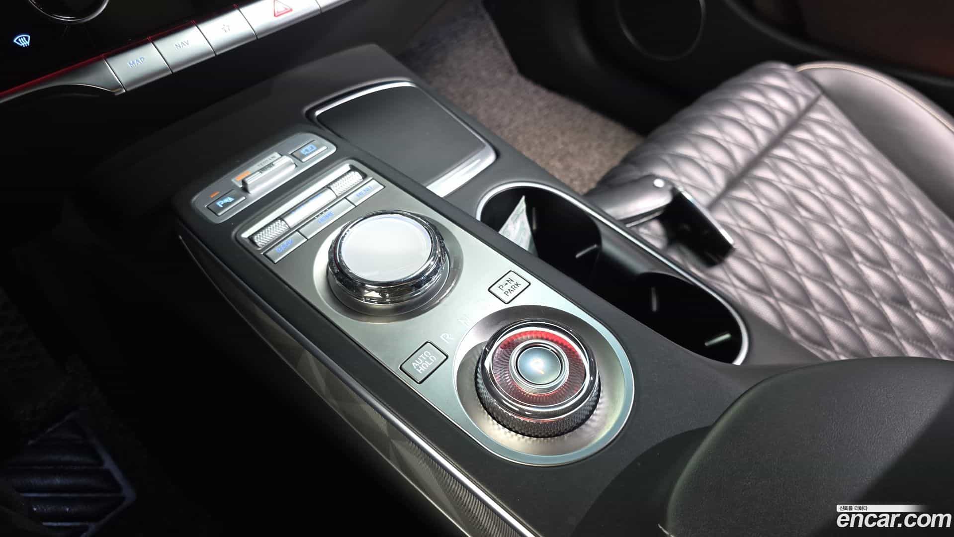 GV70 Genesis 2022.0-INNER-009