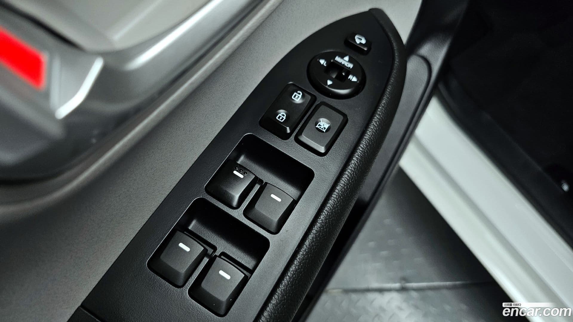 Main__Slider__Photo:RAY Kia 2024.10-17