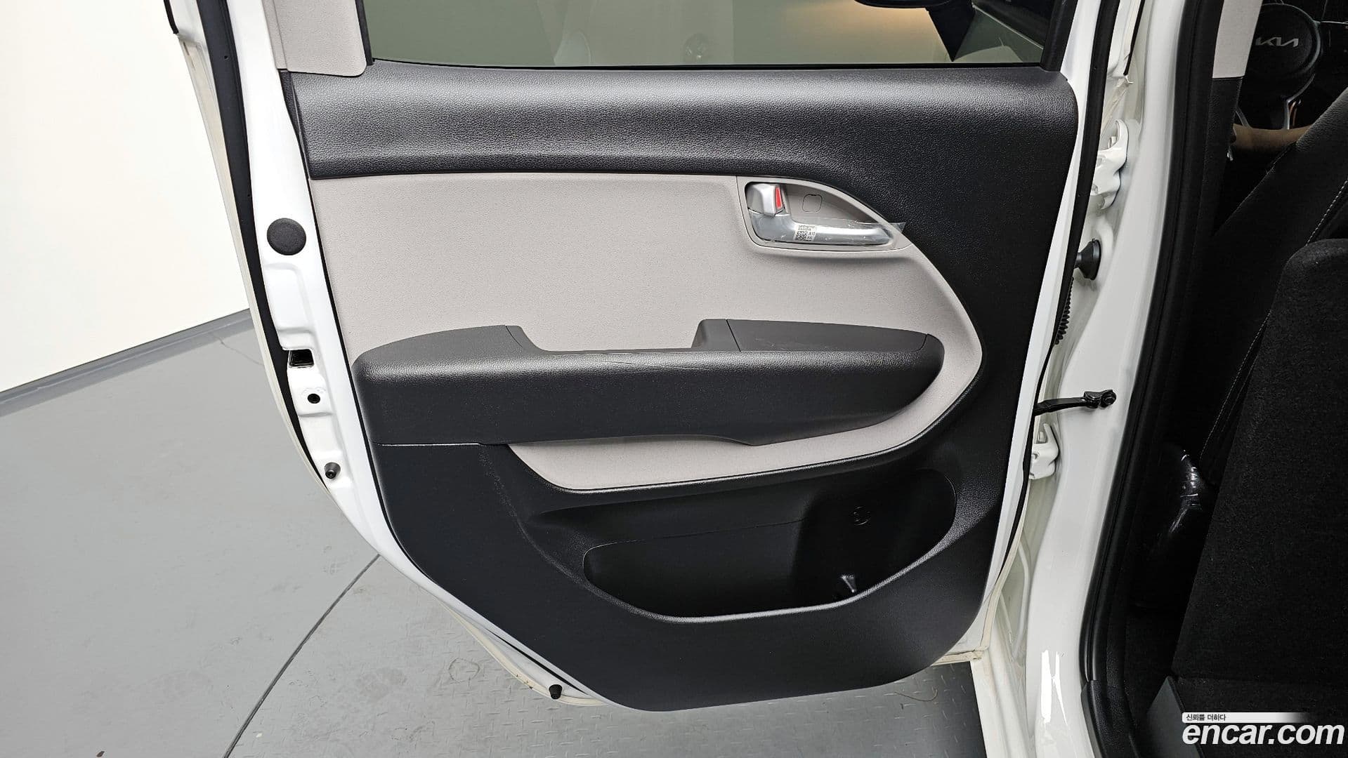 Main__Slider__Photo:RAY Kia 2024.10-23