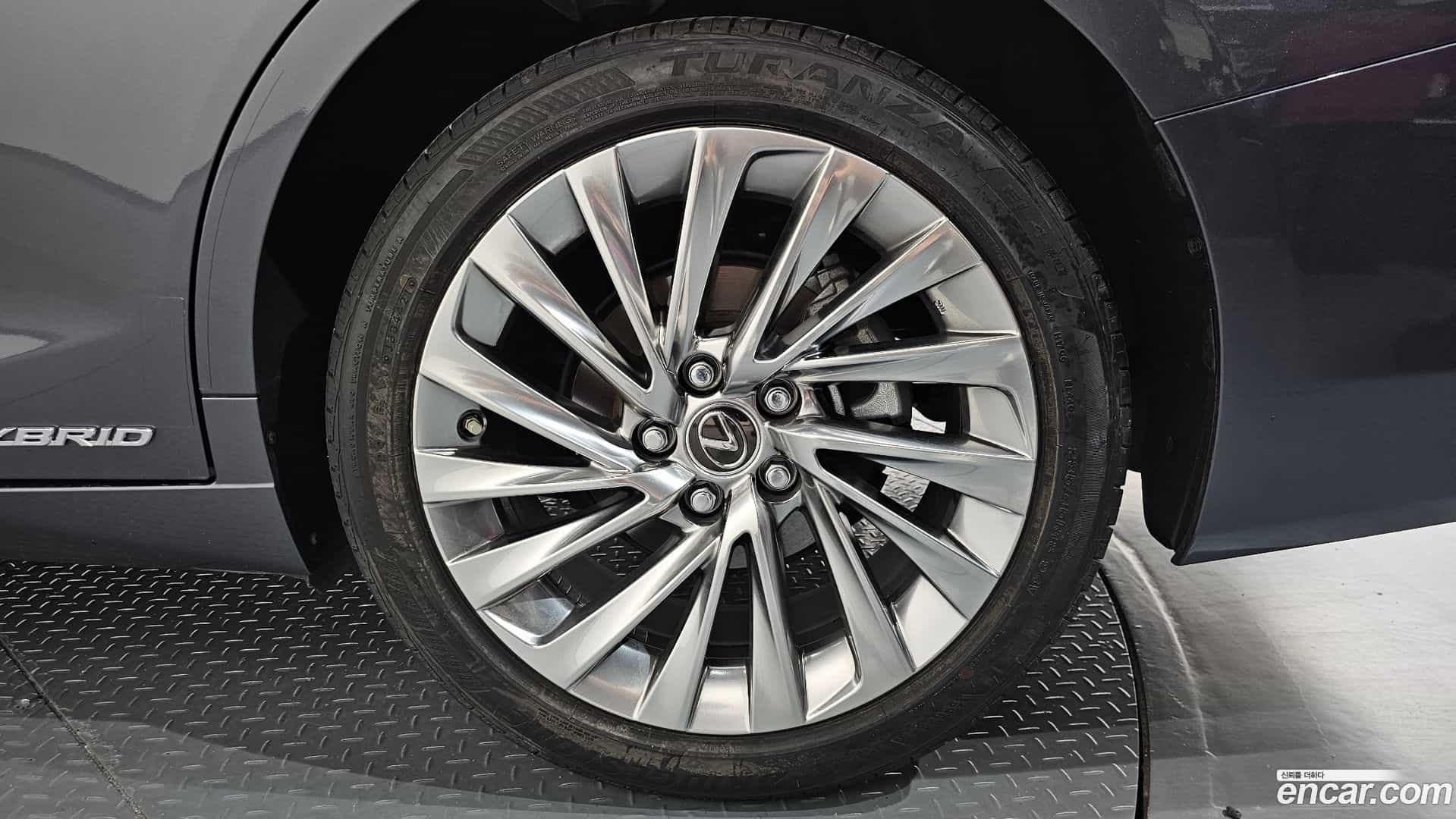 ES Lexus 2021.11-OUTER-031