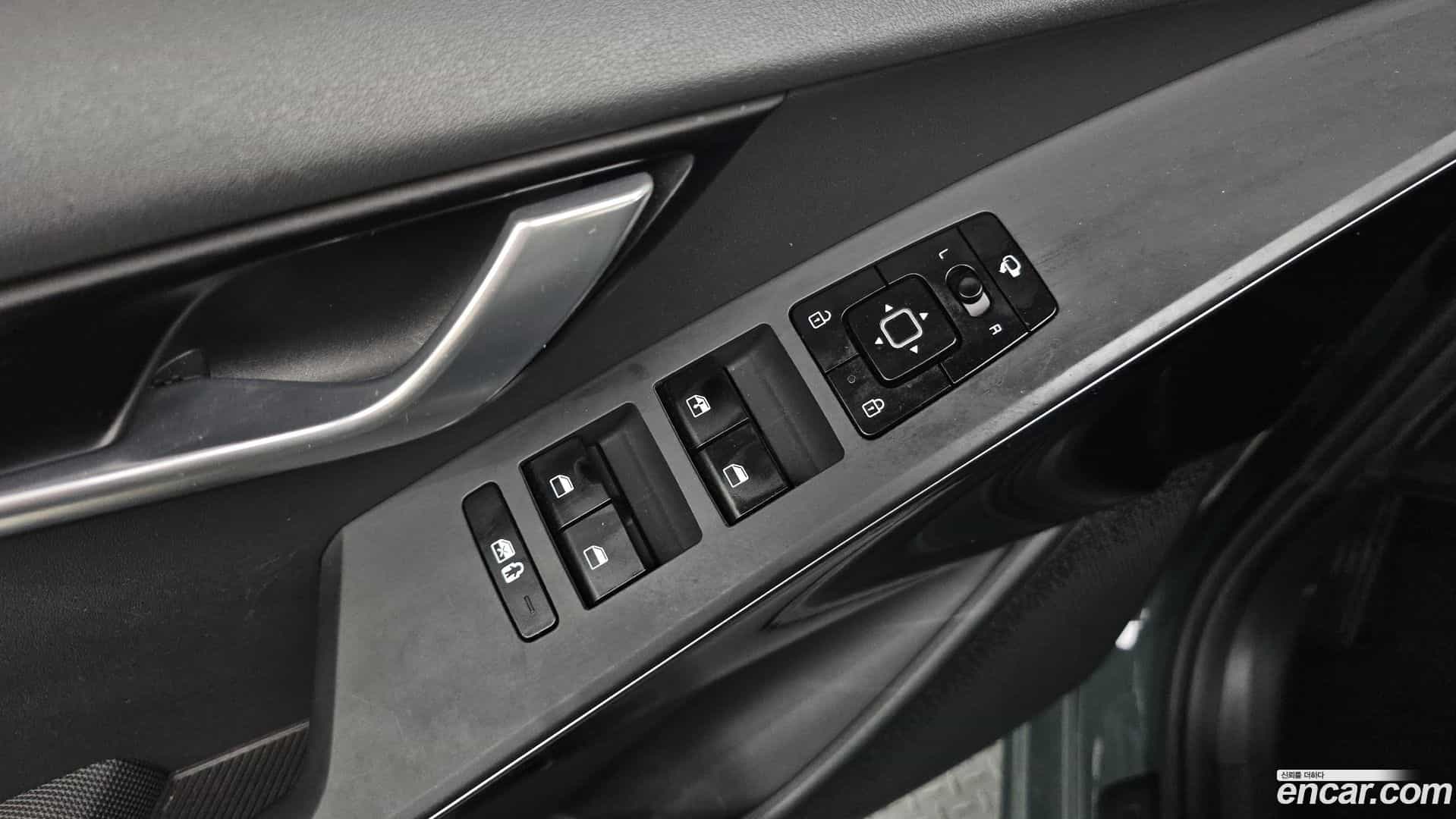 Niro Kia 2023.0-OPTION-040