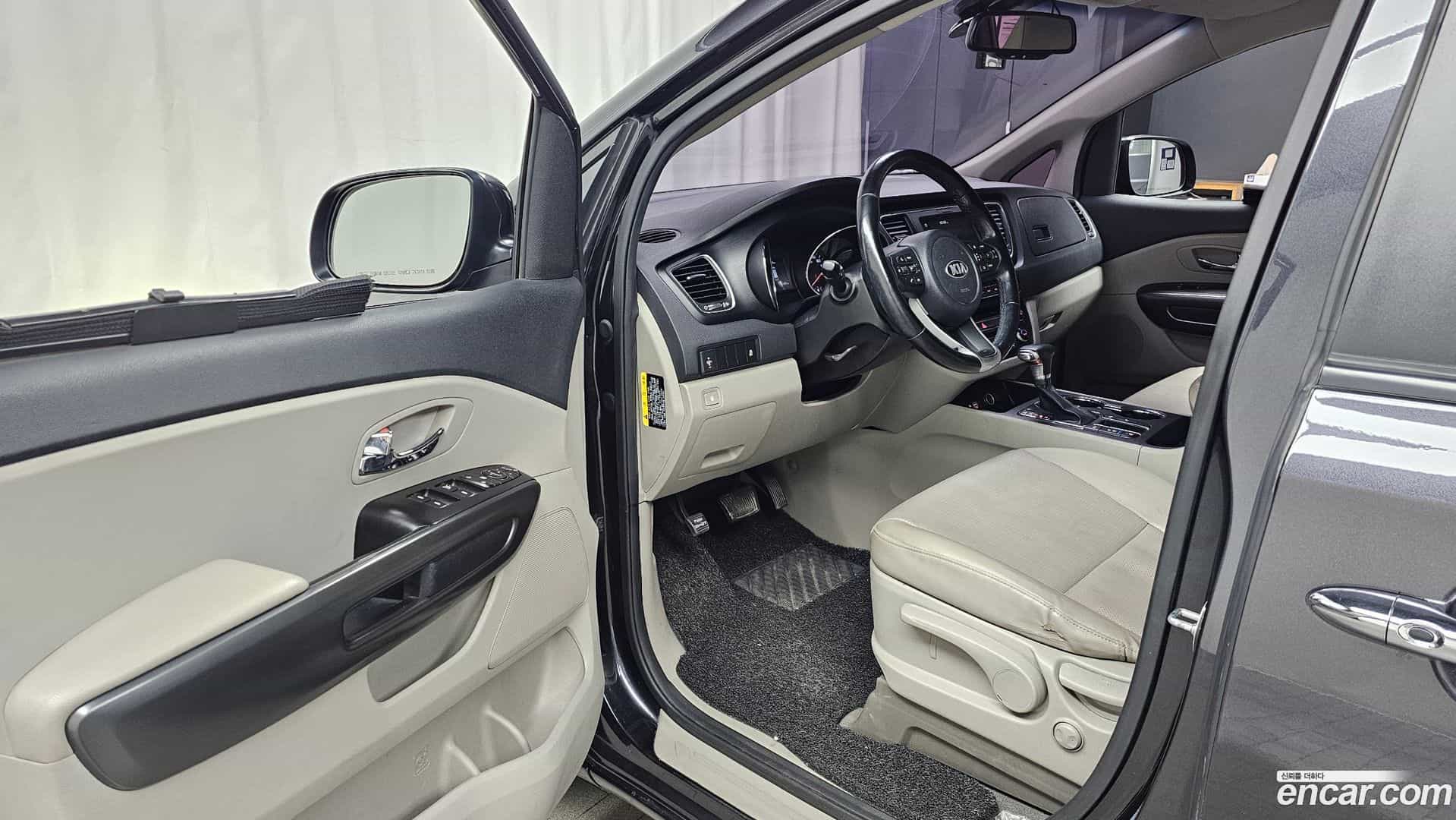 Canival Kia 2018.9-INNER-010