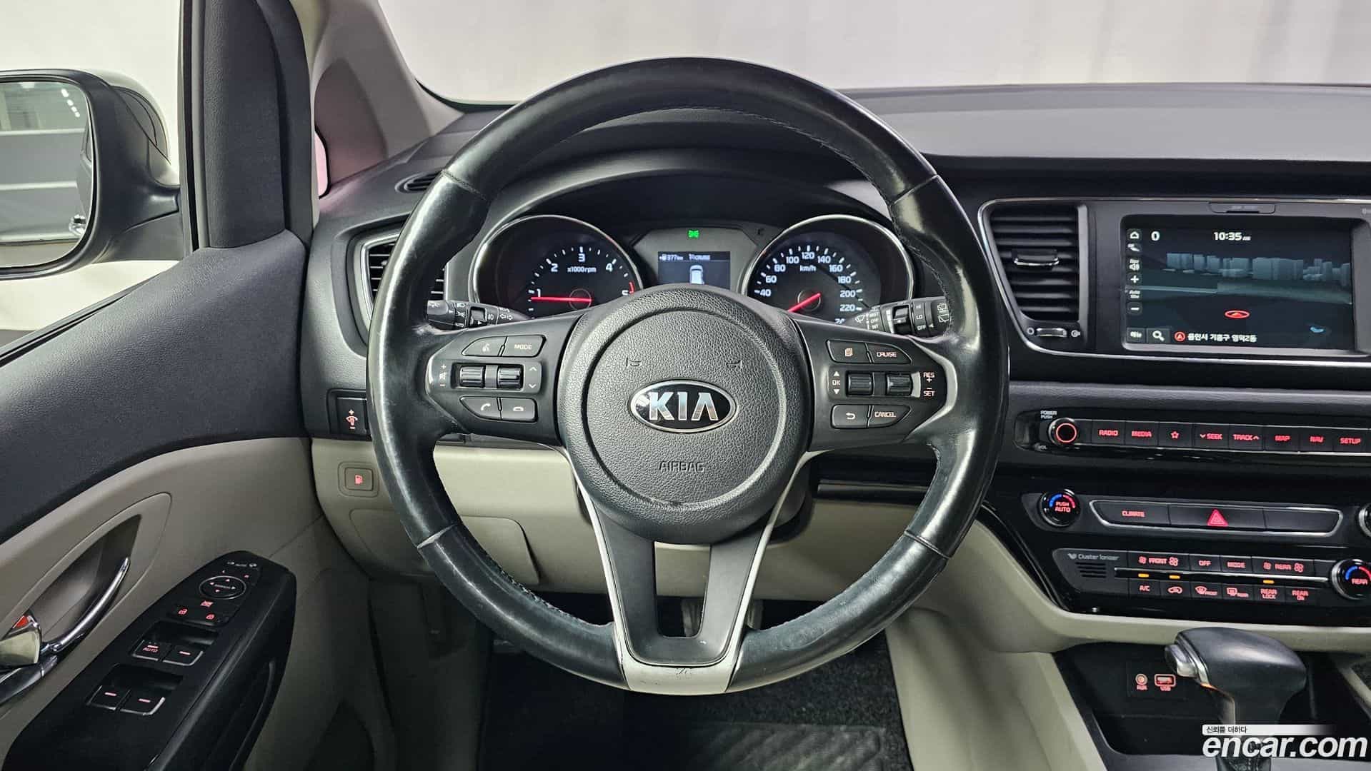 Canival Kia 2018.9-OPTION-017