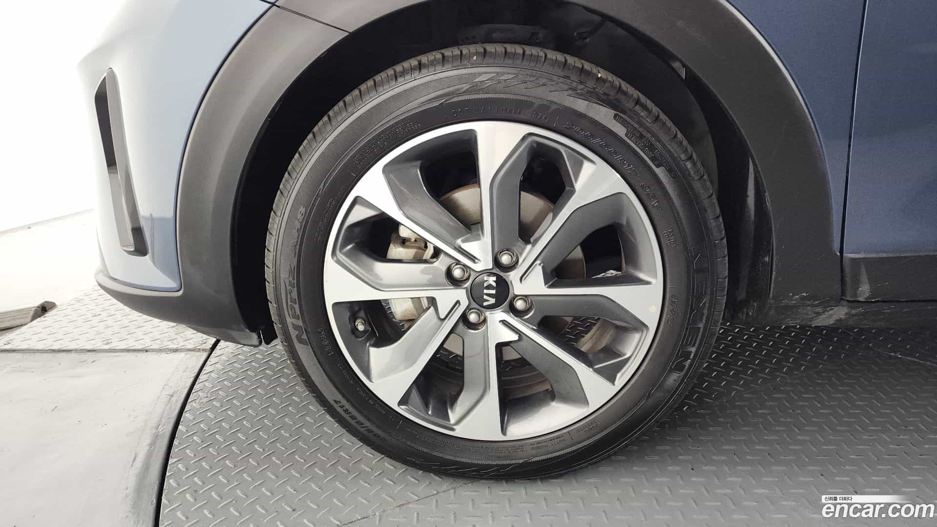 Stonic Kia 2018.8-OUTER-005