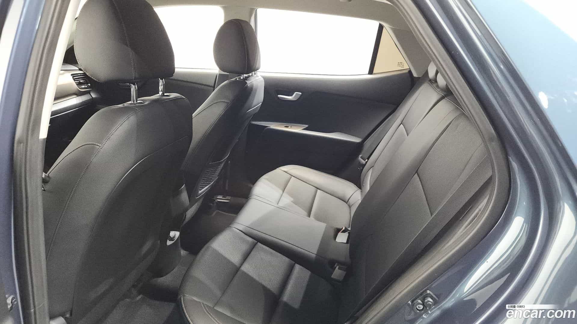 Stonic Kia 2018.8-OPTION-021