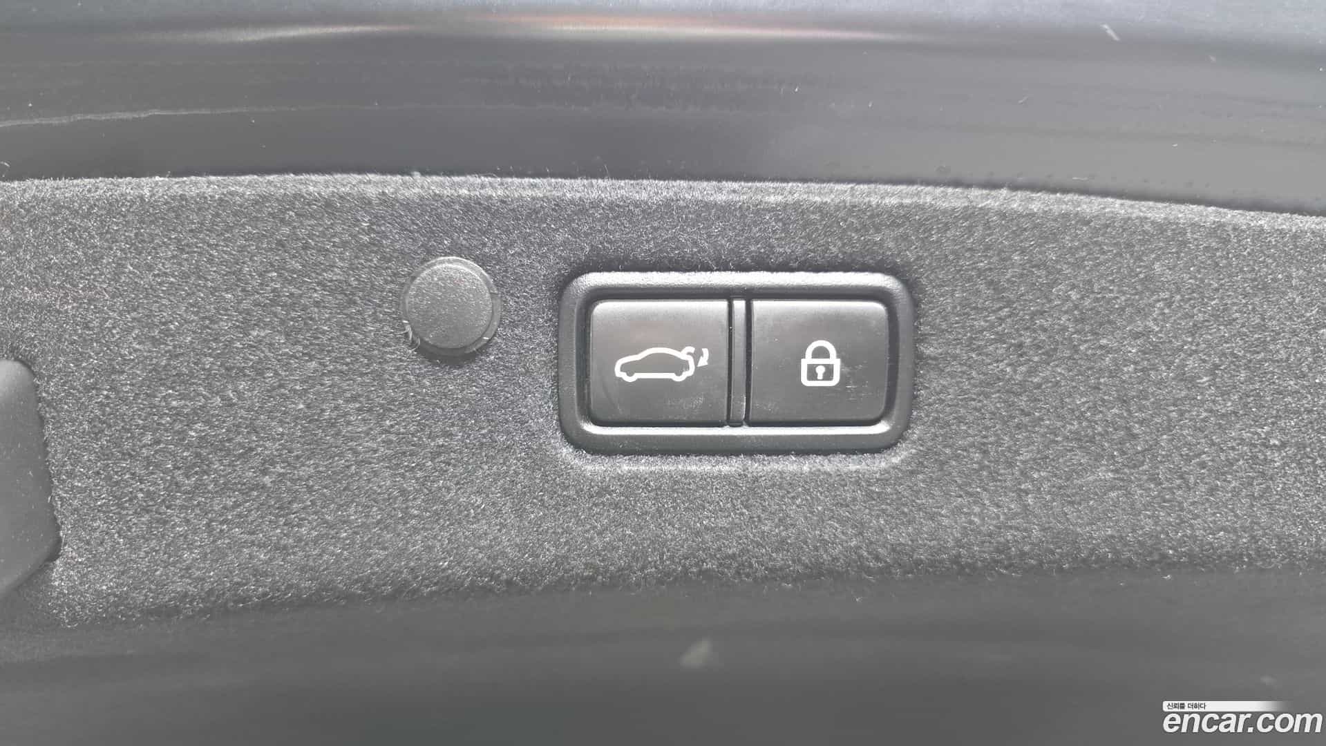 Grandeur Hyundai 2022.1-OPTION-020